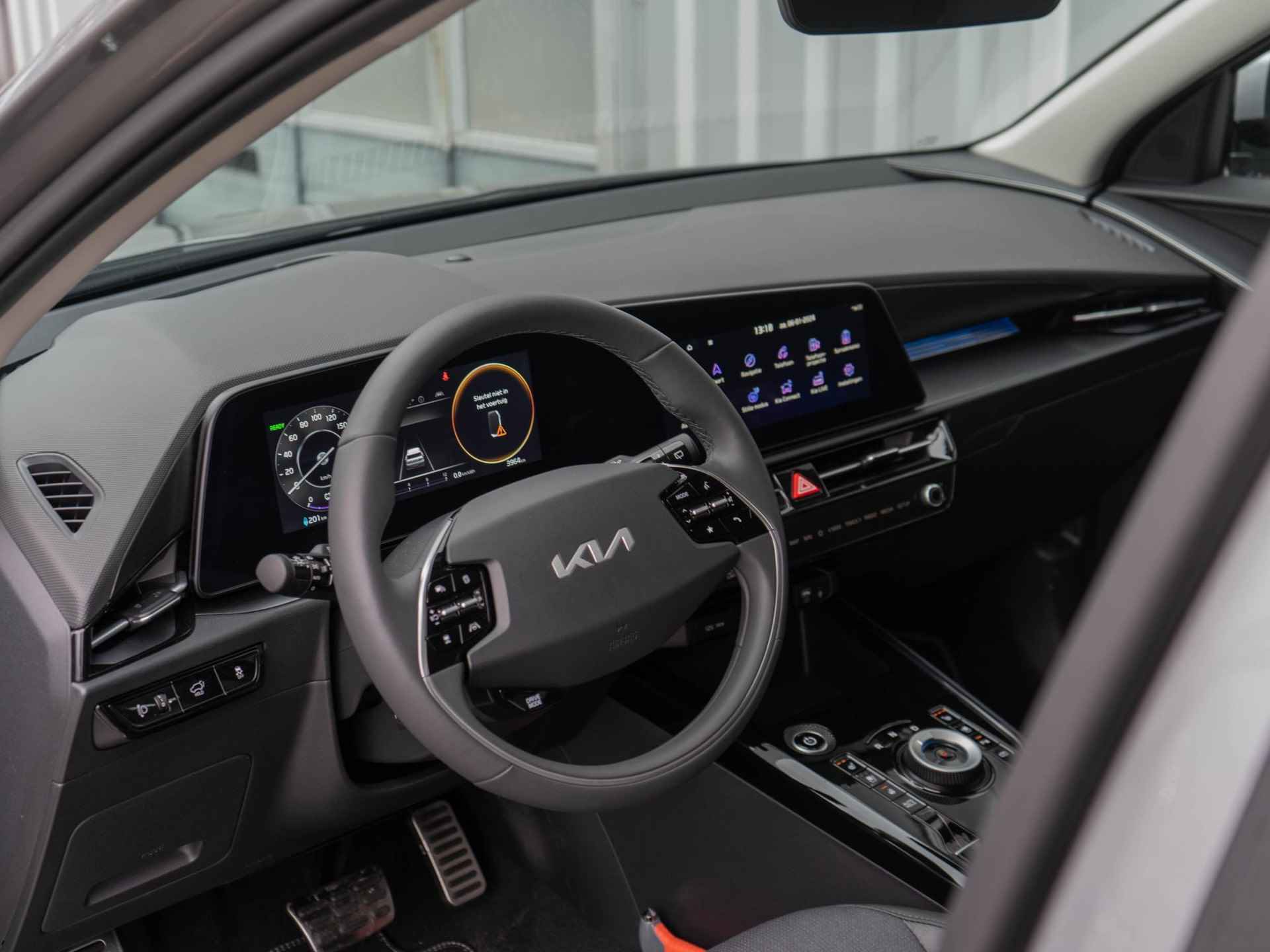 Kia Niro EV ExecutiveLine 64.8 kWh | Snel rijden | Head up display | Harman en kardon audio | - 24/35