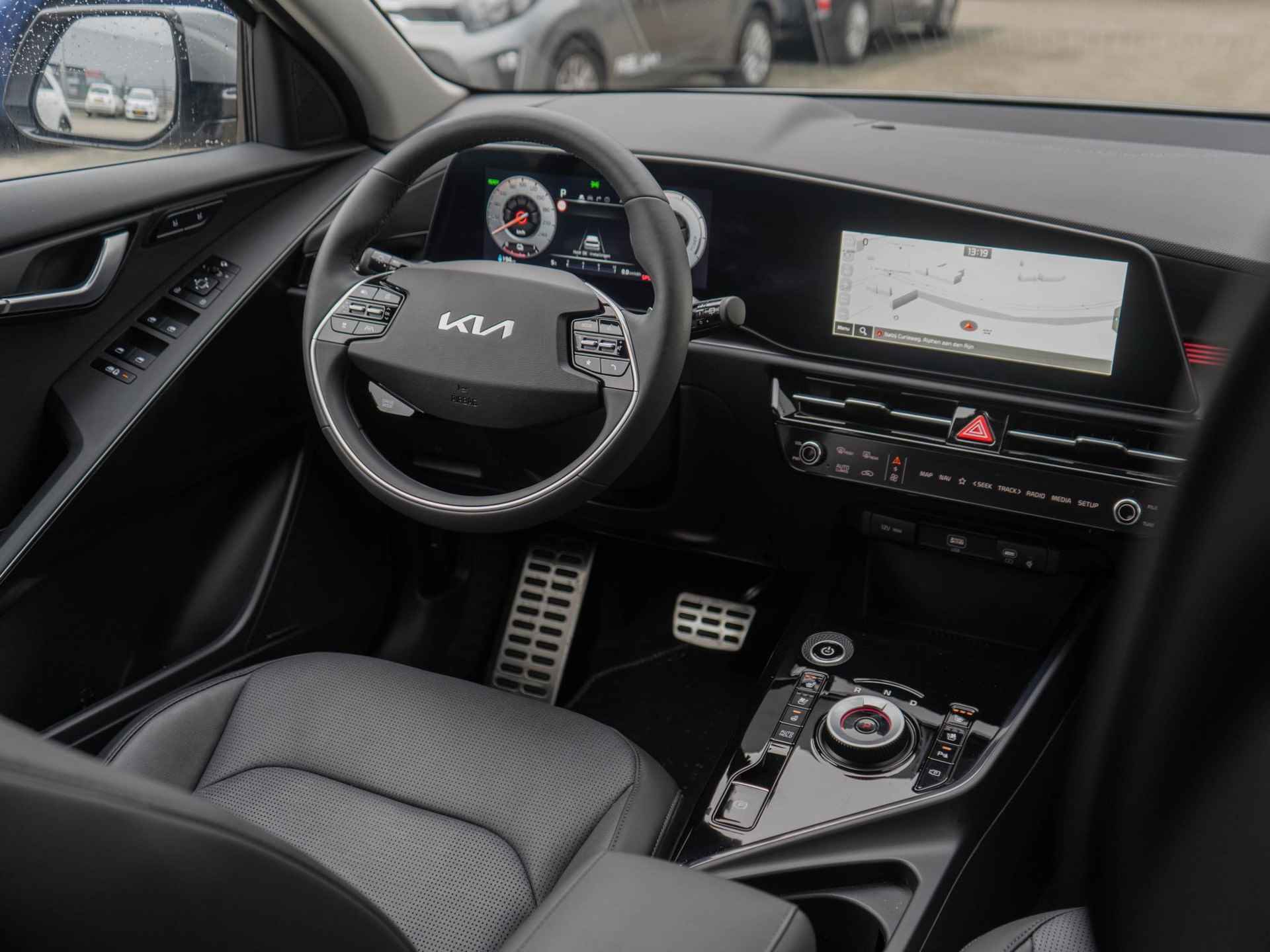 Kia Niro EV ExecutiveLine 64.8 kWh | Snel rijden | Head up display | Harman en kardon audio | - 29/35