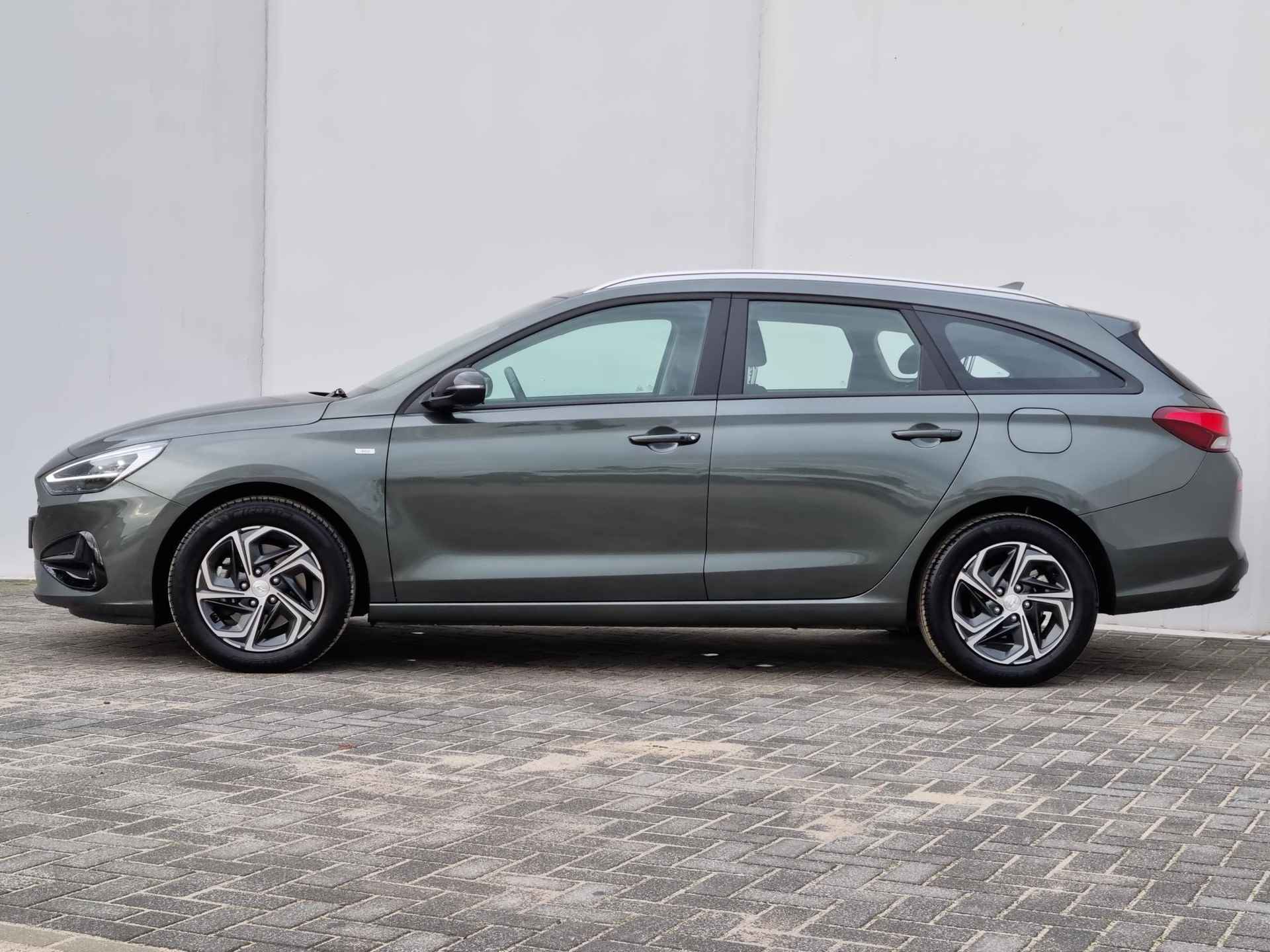 Hyundai i30 Wagon 1.0 T-GDi MHEV Comfort Smart Automaat / Private Lease Vanaf €629,- / Navigatie / Android Auto & Apple Carplay / - 15/42