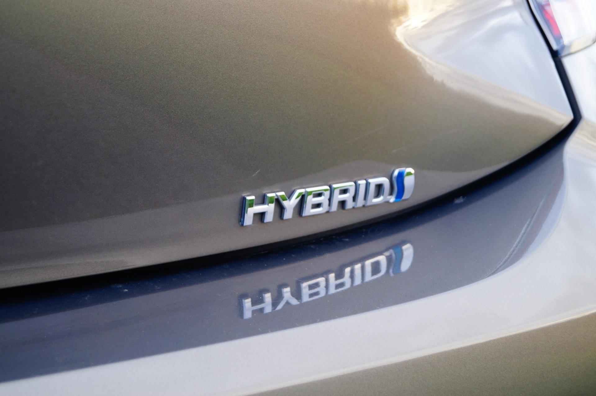 Toyota Corolla 1.8 Hybrid - 8/25