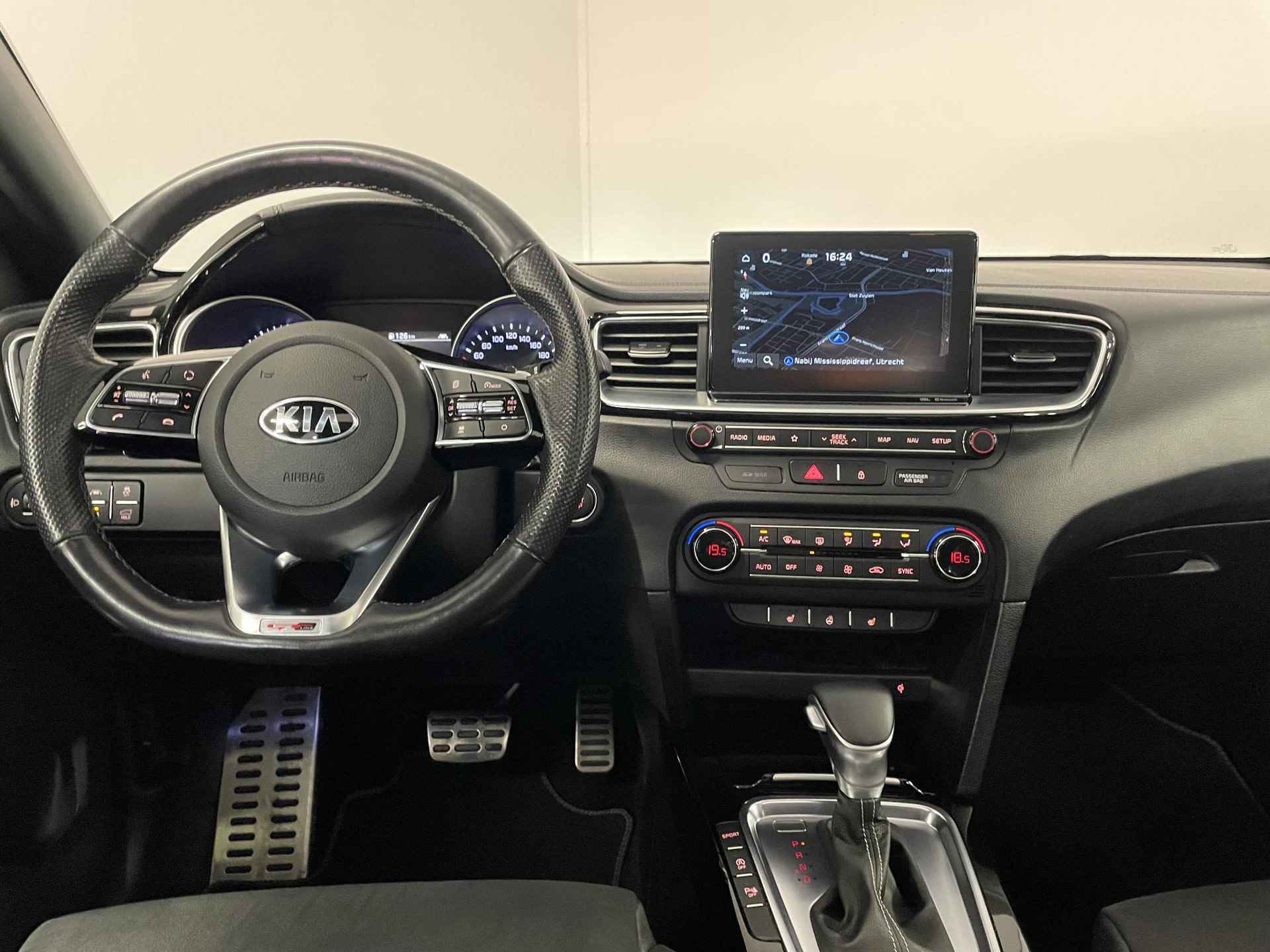 Kia Ceed Sportswagon 1.4 T-GDi GT-PlusLine / DEALER ONDERHOUDEN!! / CARPLAY / AUTOMAAT / PANORAMADAK / STOELVERWARMING V+A - 5/39