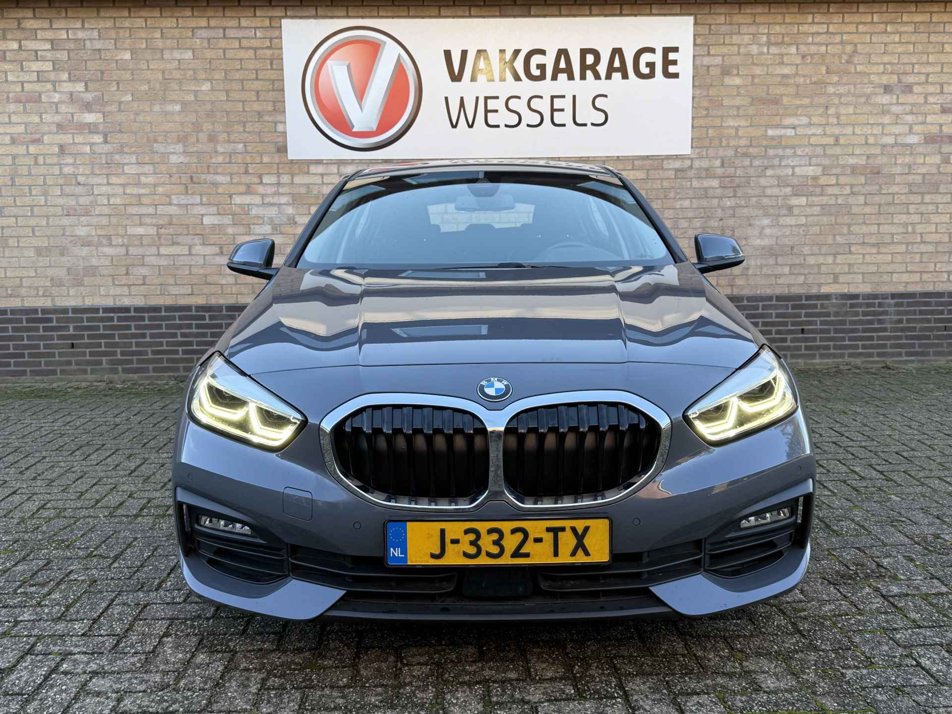 BMW 1-serie 118i Executive Edition | Clima | Camera | LM | LED | NAVI | PDC | - 4/29