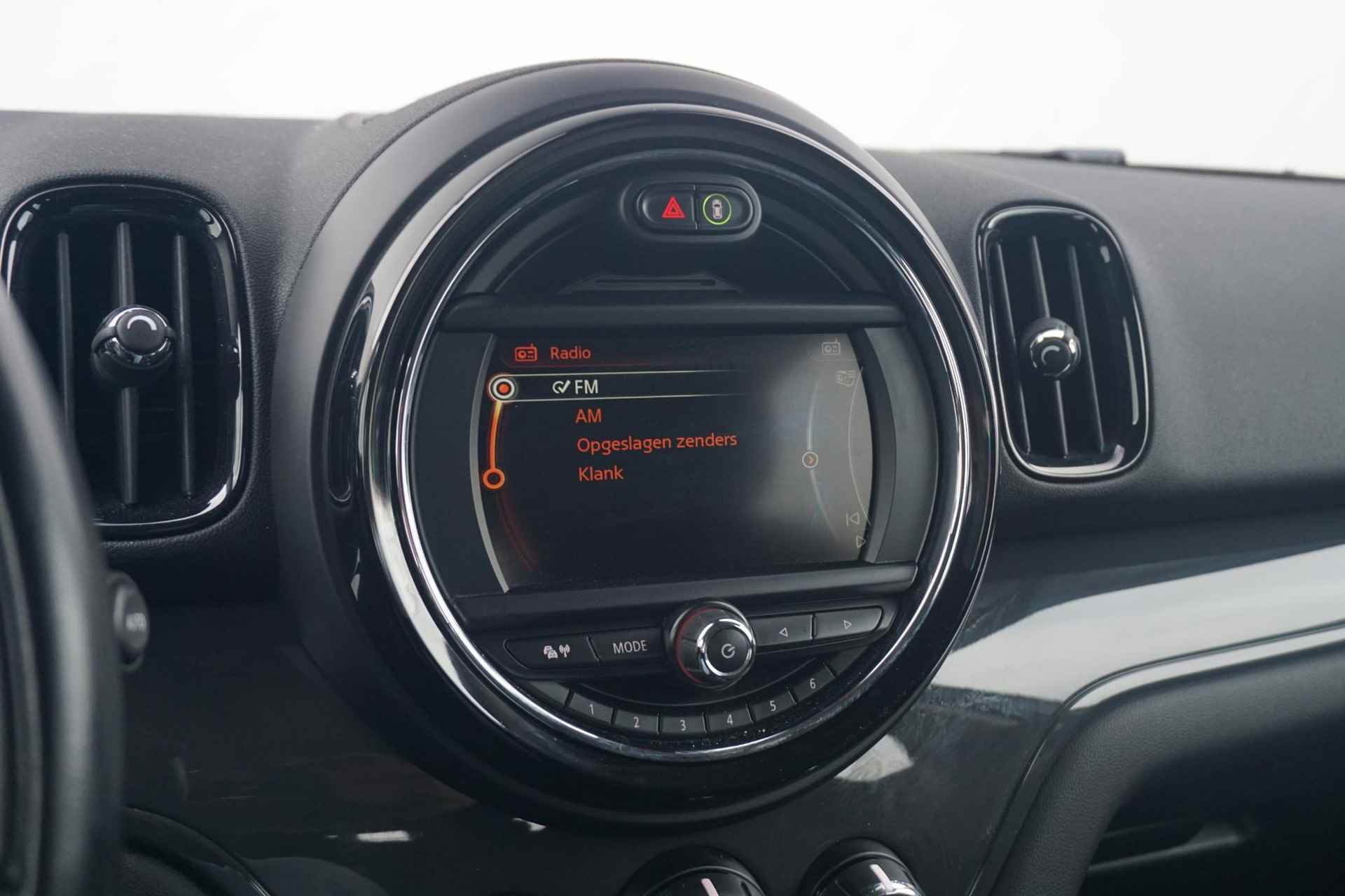 Mini Countryman One Navigatie + Cruise Control - 23/24