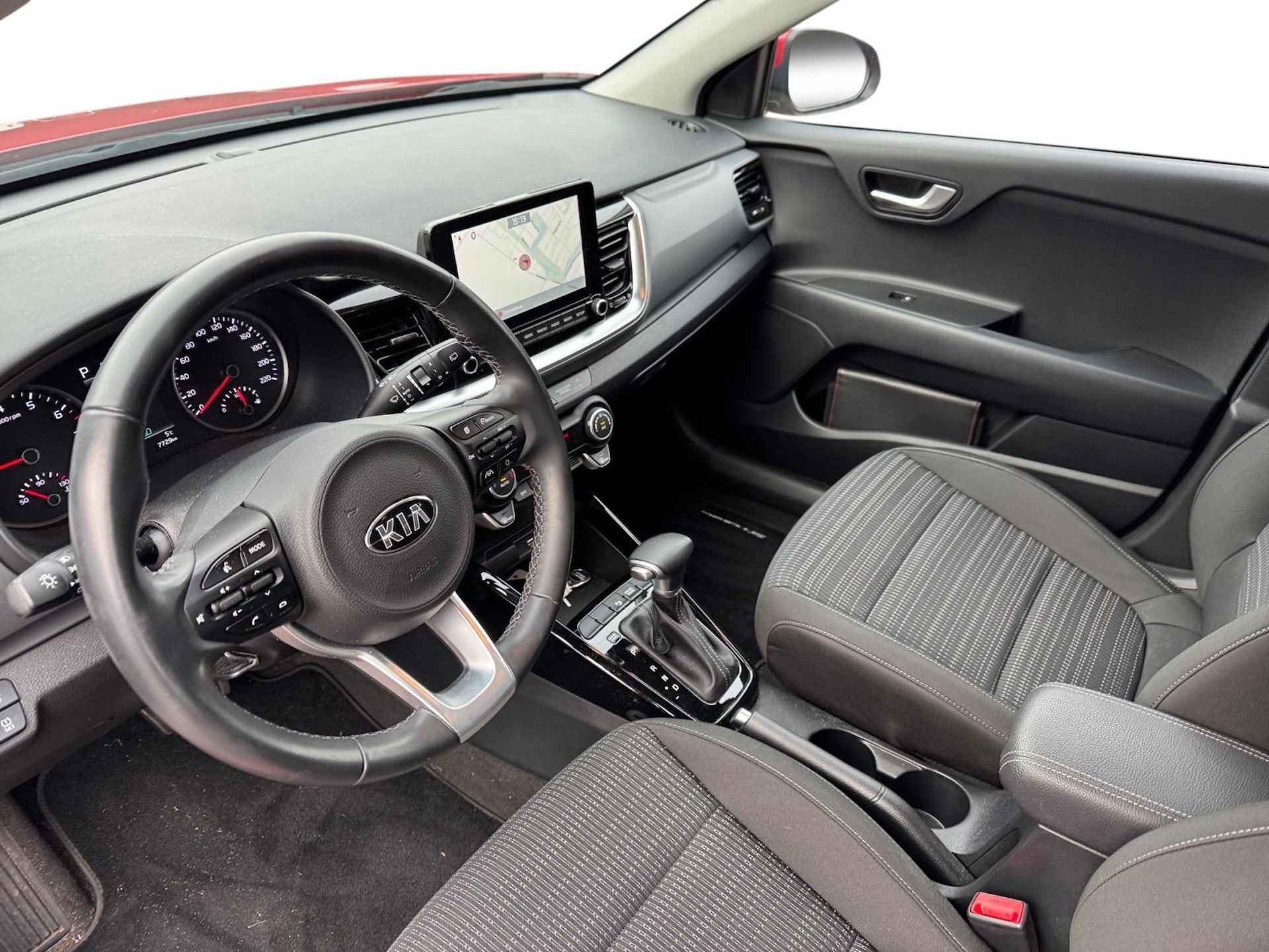 Kia Stonic 1.0 T-GDi MHEV DynamicPlusLine Automaat | Navigatie | Climate control | eerste eigenaar | 8.000Km - 10/20