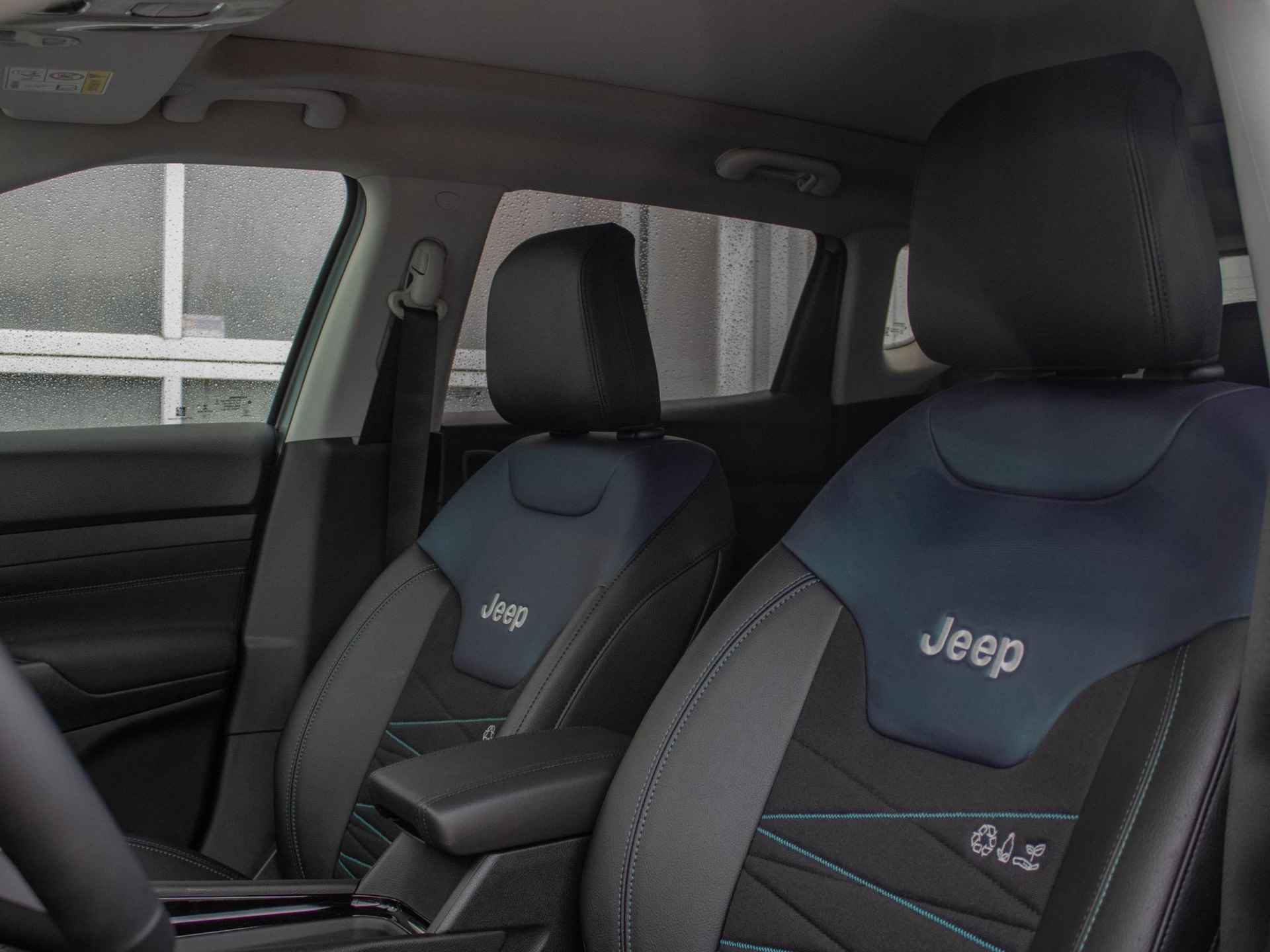 Jeep Compass 1.5T e-Hybrid Upland | Automaat | Navi | 19" | Stoel-/stuurverwarming | Schuif-/kanteldak | LED | Camera | Adapt. Cruise | BSM | Special Serie | Uit voorraad leverbaar ! - 5/30