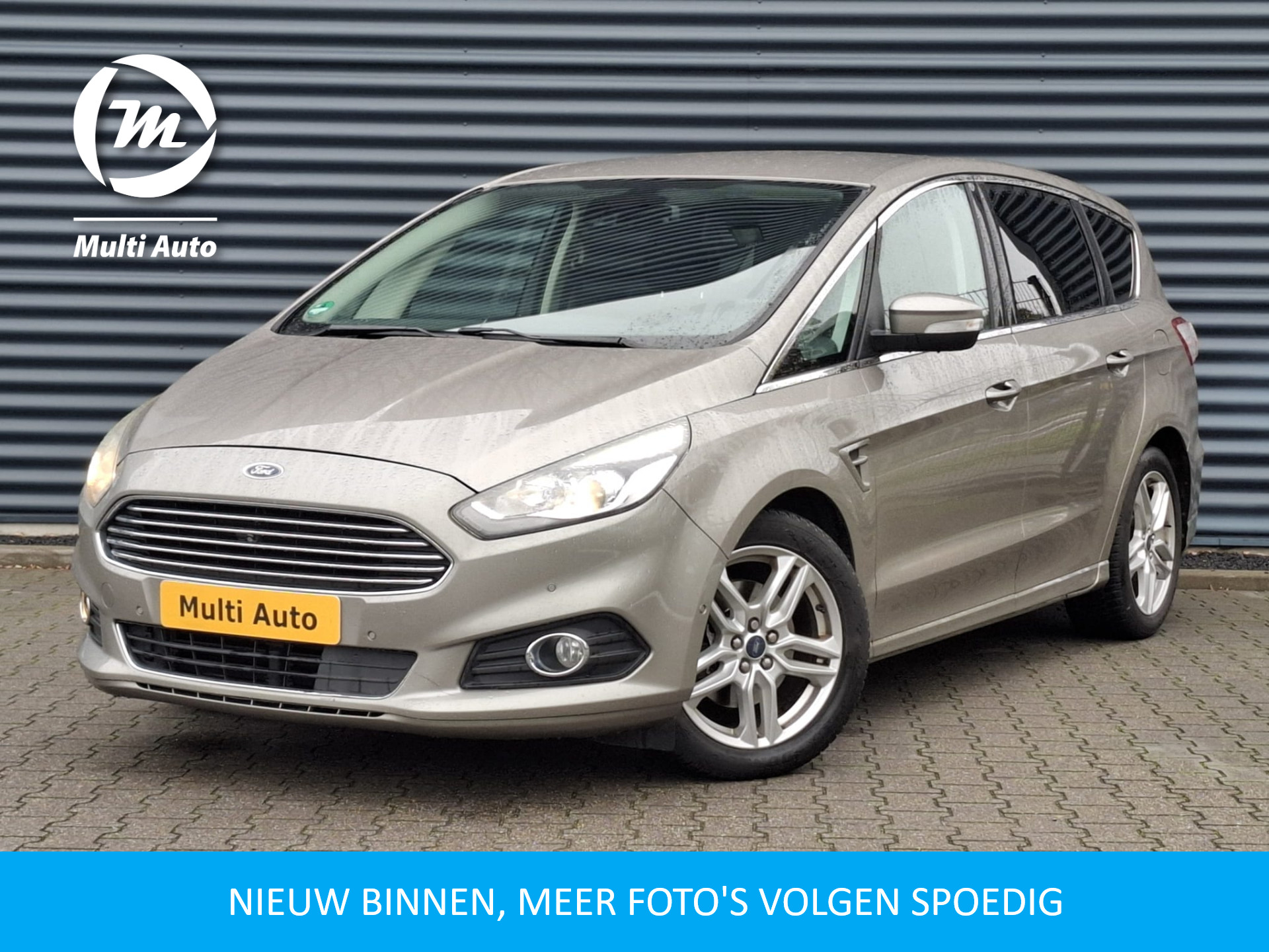 Ford S-Max 2.0 Titanium 241pk | Trekhaak Afneembaar | Navigatie | Camera | Cruise Control | DAB | Climate Control | L.M. 18" | Stoelverwarming |