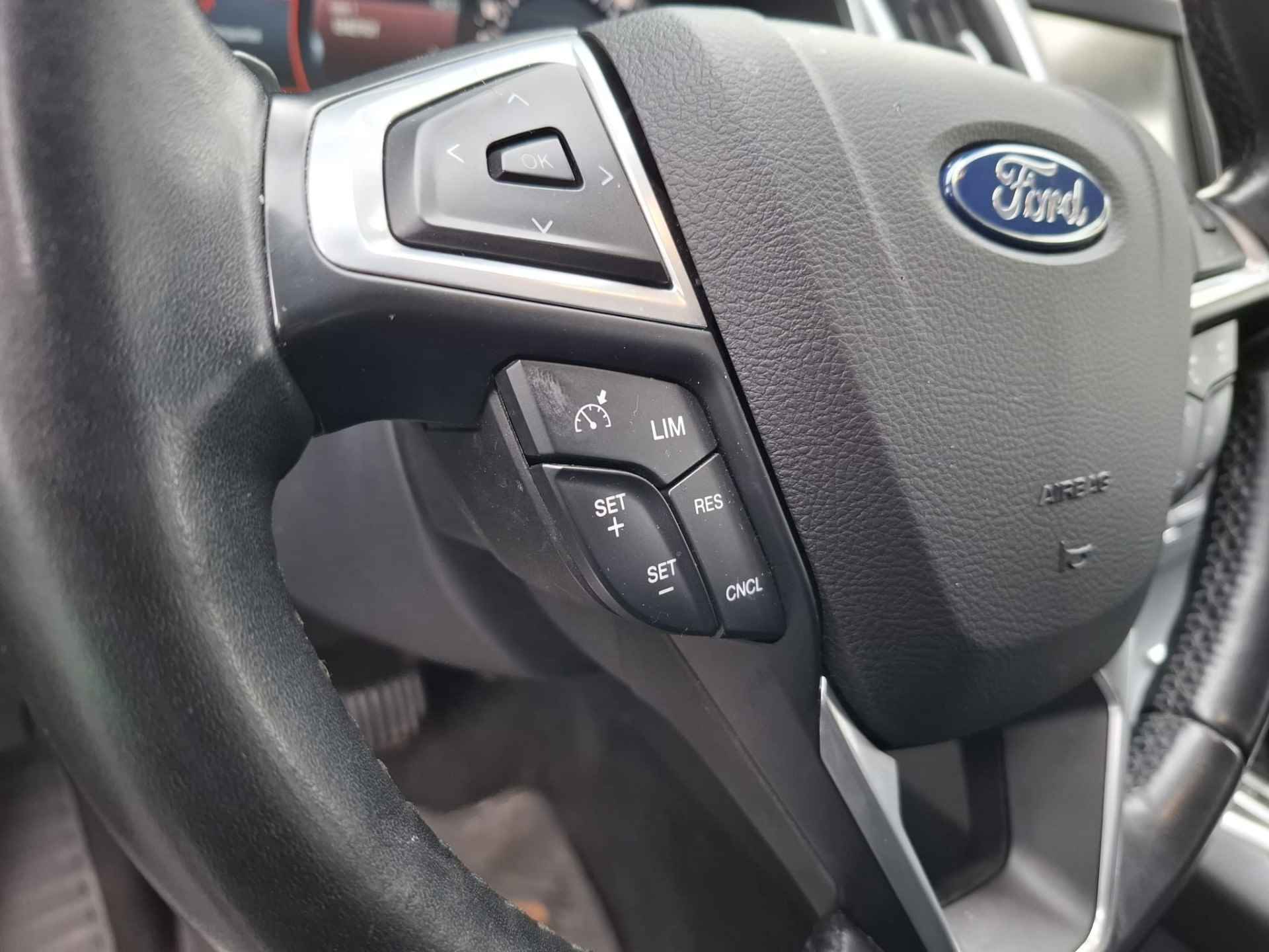 Ford S-Max 2.0 Titanium 241pk | Trekhaak Afneembaar | Navigatie | Camera | Cruise Control | DAB | Climate Control | L.M. 18" | Stoelverwarming | - 10/14