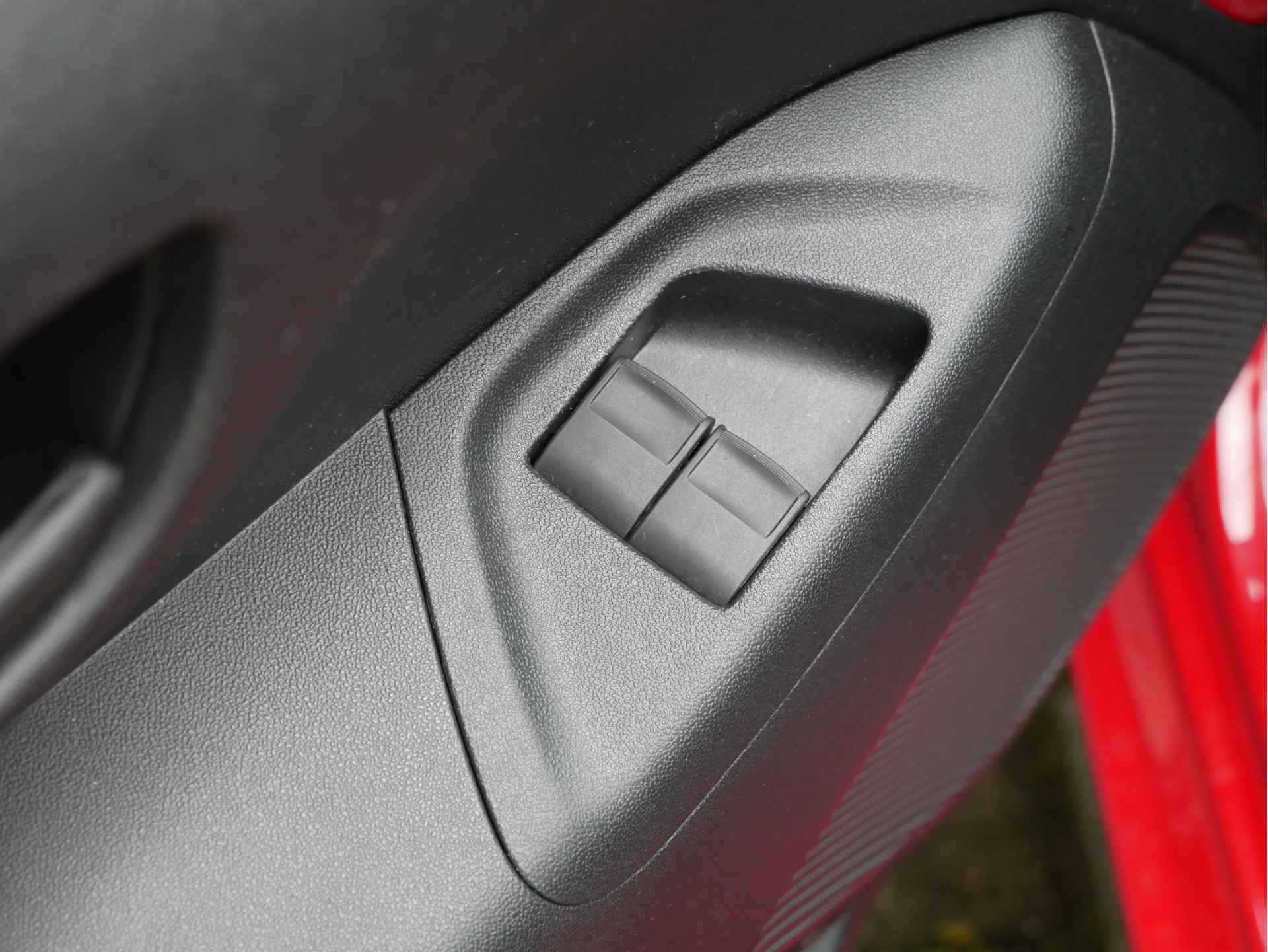 Peugeot 108 1.0 e-VTi Active Bluetooth | Airco| Mistlampen | eerste eigenaar! - 8/24