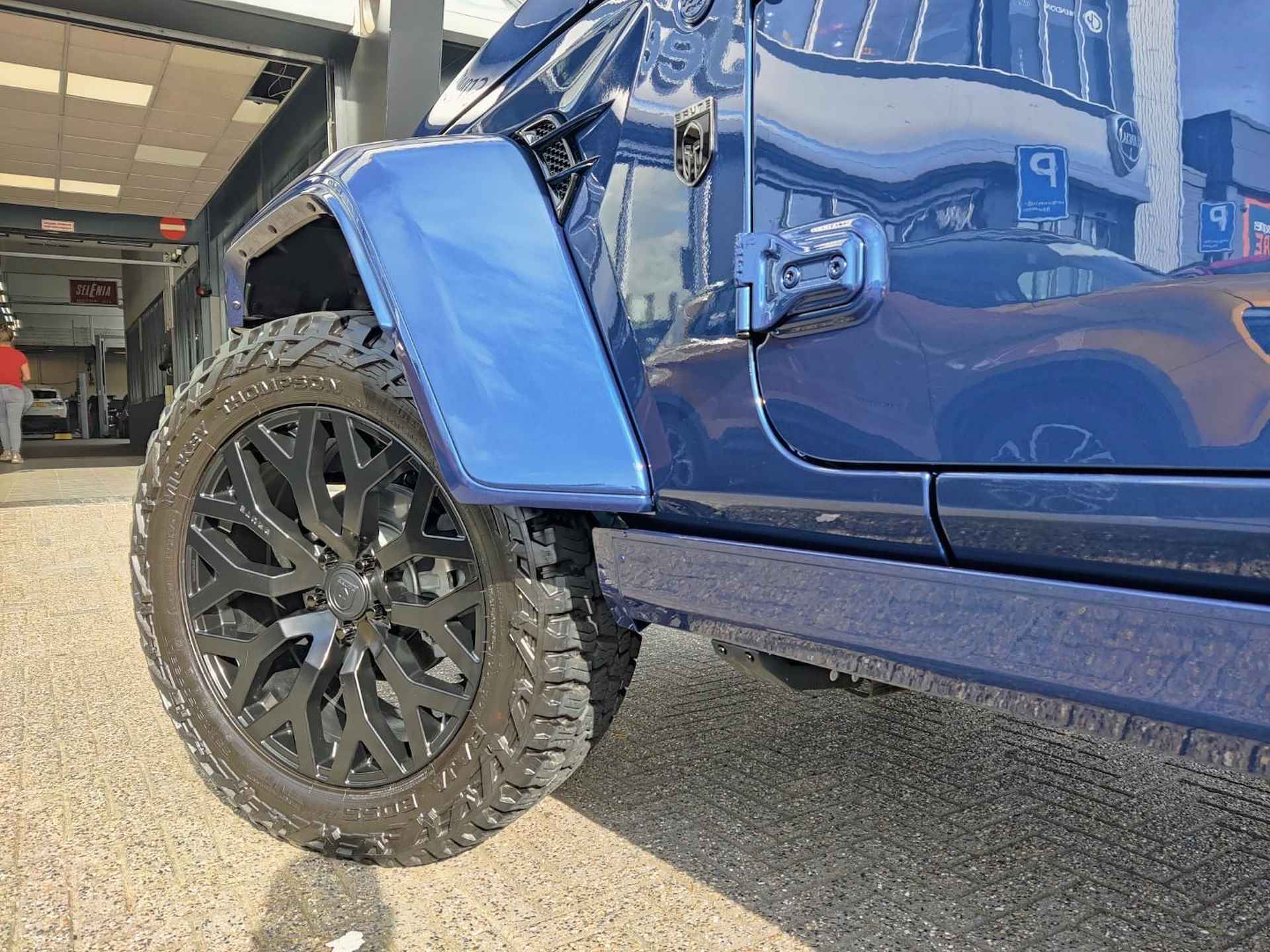 Jeep Wrangler BRUTE Custom Sahara 4xe 380 - 19/28