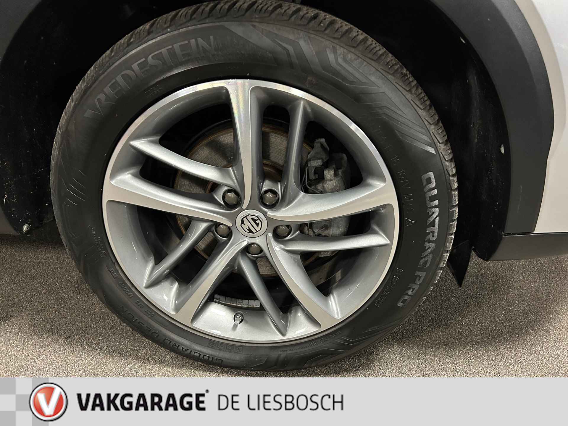 MG EHS 1.5 TGDI Luxury PHEV / Leder / 360Camera / navigatie / stoelverwarming - 11/29