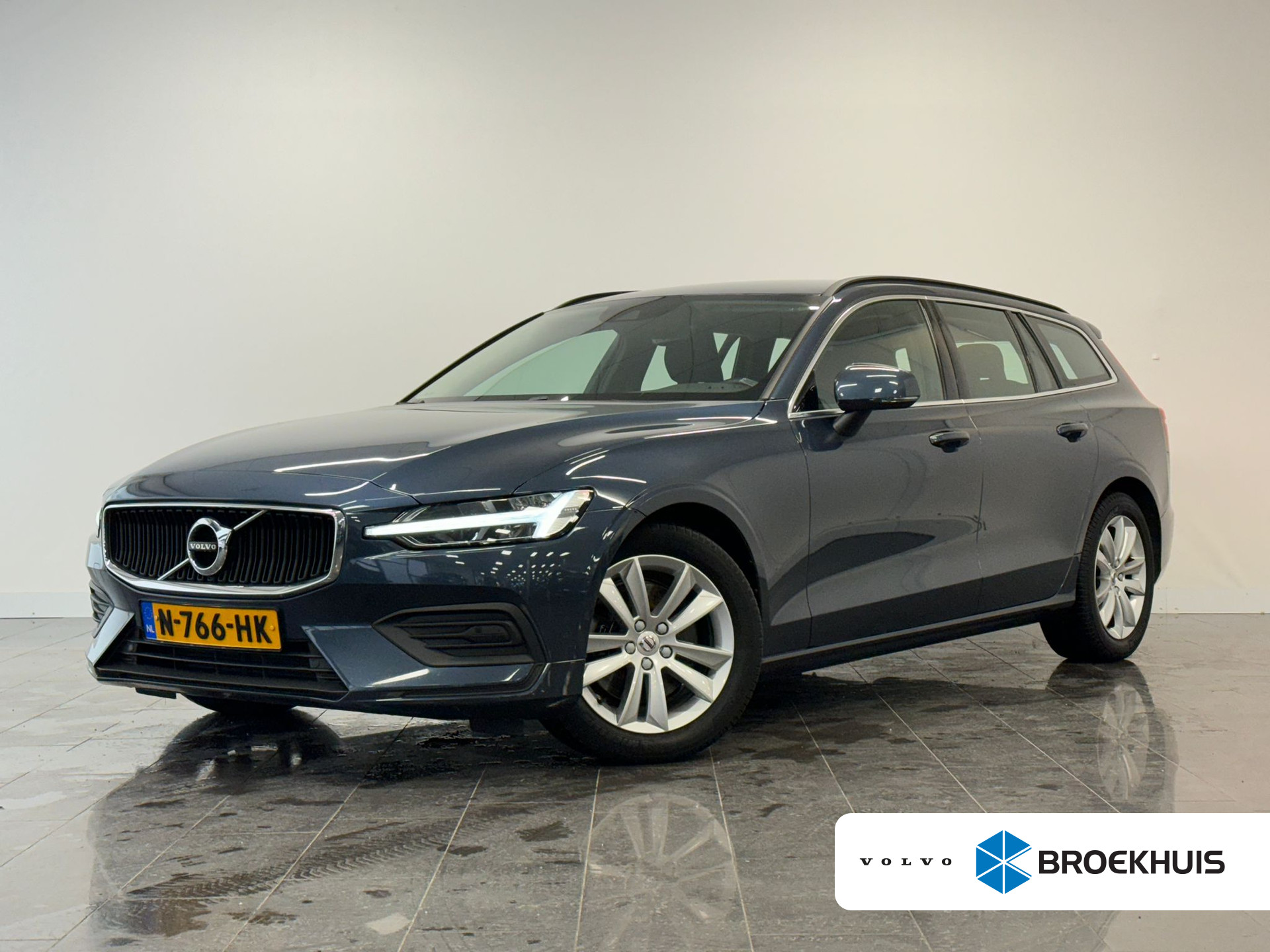 Volvo V60 B3 Momentum Business