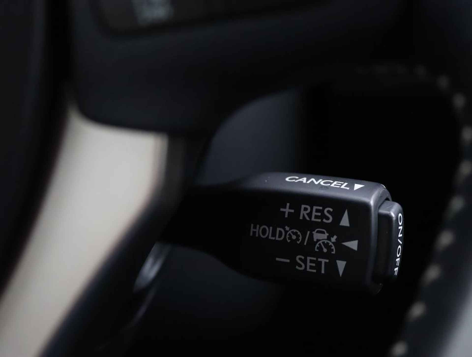 Lexus CT 200h Edition 30 | Adaptive Cruise Control | Lane Assist | LED koplampen | - 40/43