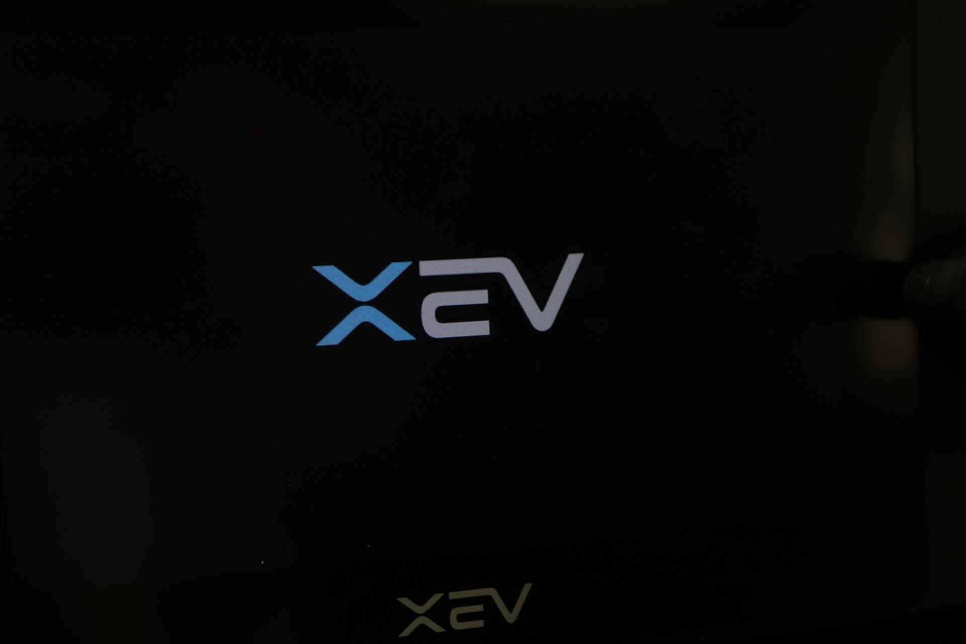 XEV YOYO EASY -LEDER INT.|PANO.DAK|STOEL VERW.|LM-VELGEN|KEYLESS|ABS - 50/57