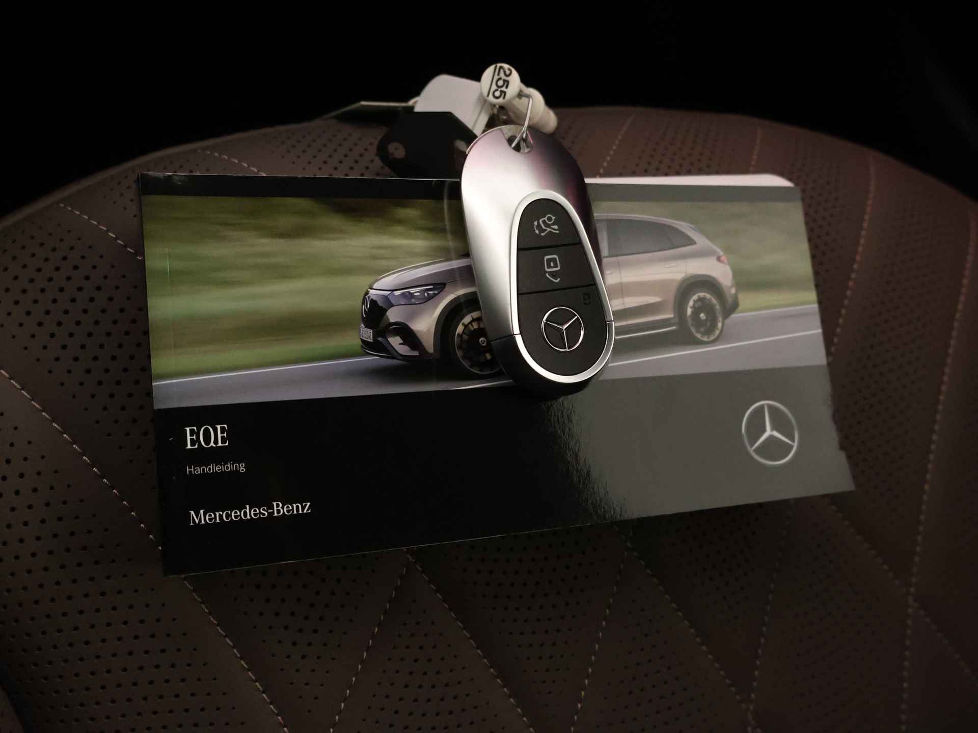 Mercedes-Benz EQE SUV 350 4Matic AMG Line Limited 91 kWh | Trekhaak | Nightpakket | Parkeerpakket met 360°-camera | Dodehoekassistent | USB-pakket plus | Displaypakket | KEYLESS GO-comfortpakket | 	Assistentiepakket | - 10/40