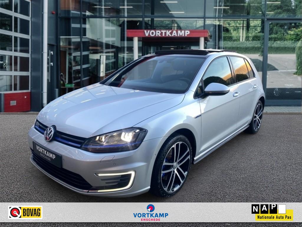 VOLKSWAGEN Golf 1.4 TSI DSG GTE PANO-DAK/CAMERA/NAVI/CARPLAY/CRUISE/STOELVERW