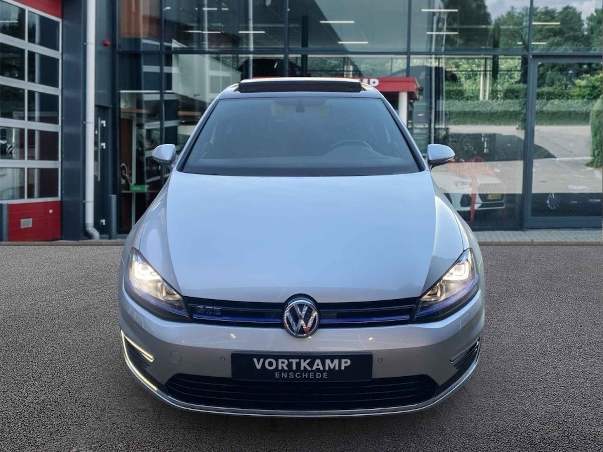 VOLKSWAGEN Golf 1.4 TSI DSG GTE PANO-DAK/CAMERA/NAVI/CARPLAY/CRUISE/STOELVERW - 2/25