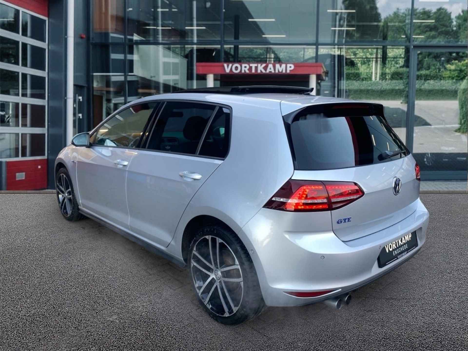 VOLKSWAGEN Golf 1.4 TSI DSG GTE PANO-DAK/CAMERA/NAVI/CARPLAY/CRUISE/STOELVERW - 7/25