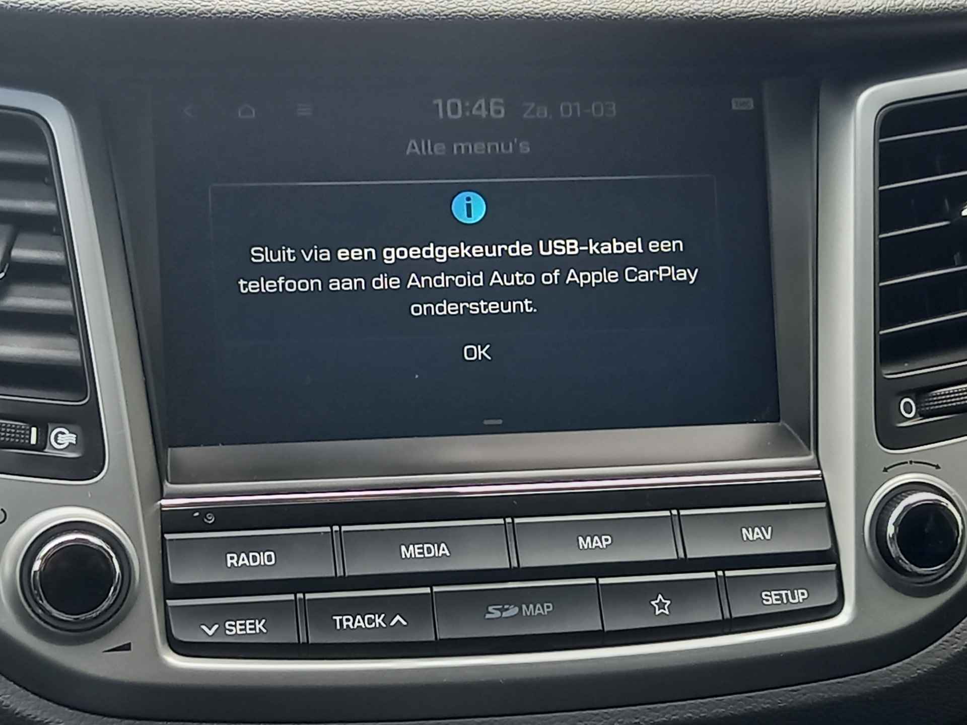 Hyundai Tucson 1.6 GDi Comfort Parkeersensoren voor en achter, stoelverwarming en Apple Carplay, Android Auto - 25/41