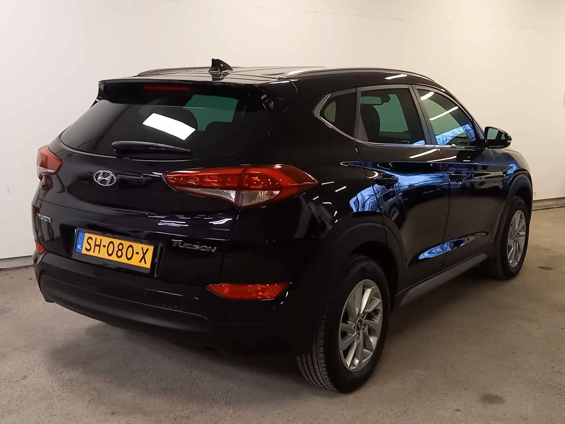 Hyundai Tucson 1.6 GDi Comfort Parkeersensoren voor en achter, stoelverwarming en Apple Carplay, Android Auto - 31/41