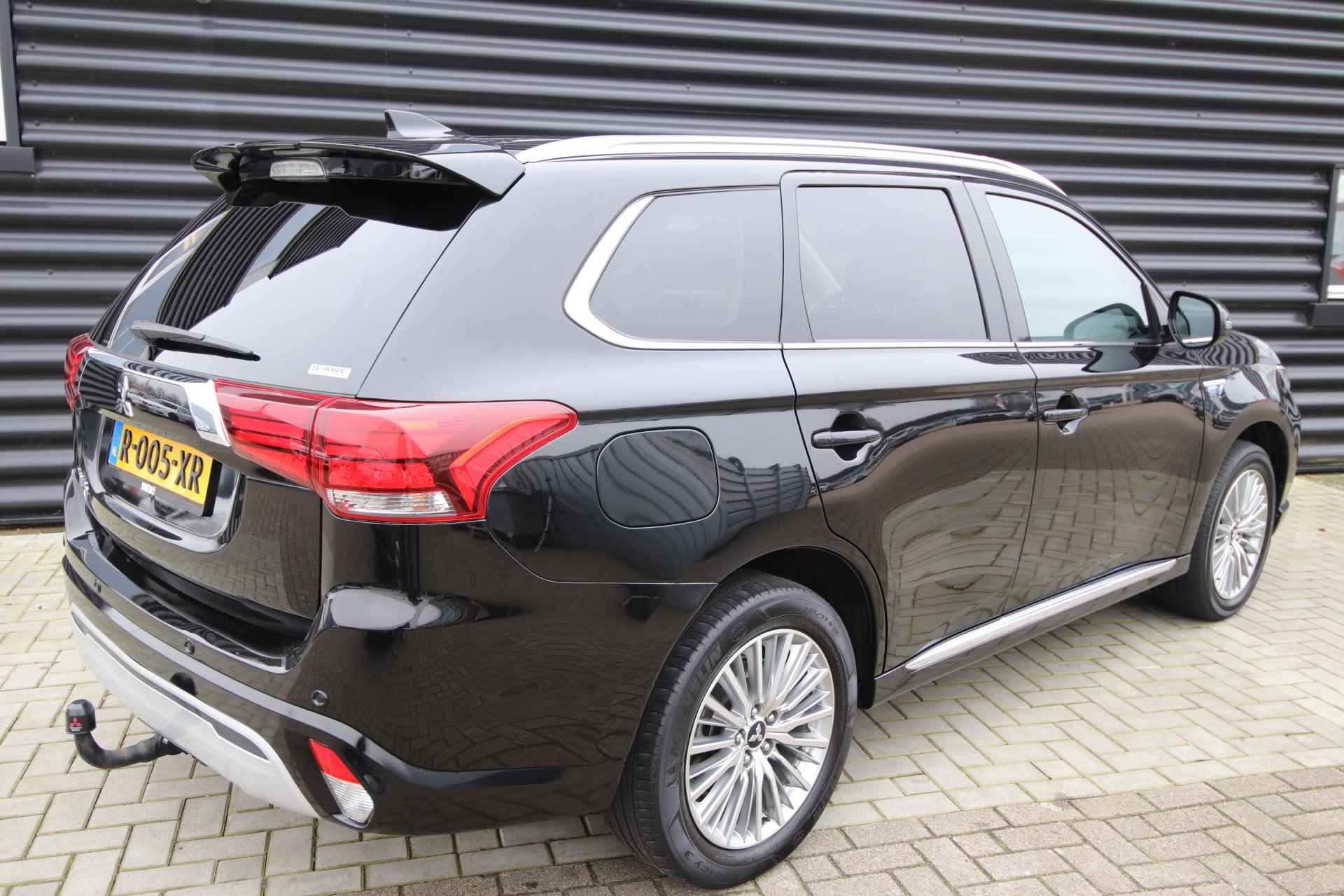 Mitsubishi Outlander 2.4 PHEV Pure+ Afn.Trekhaak, Trekgewicht 1.500kg, Navigatie - 2/74