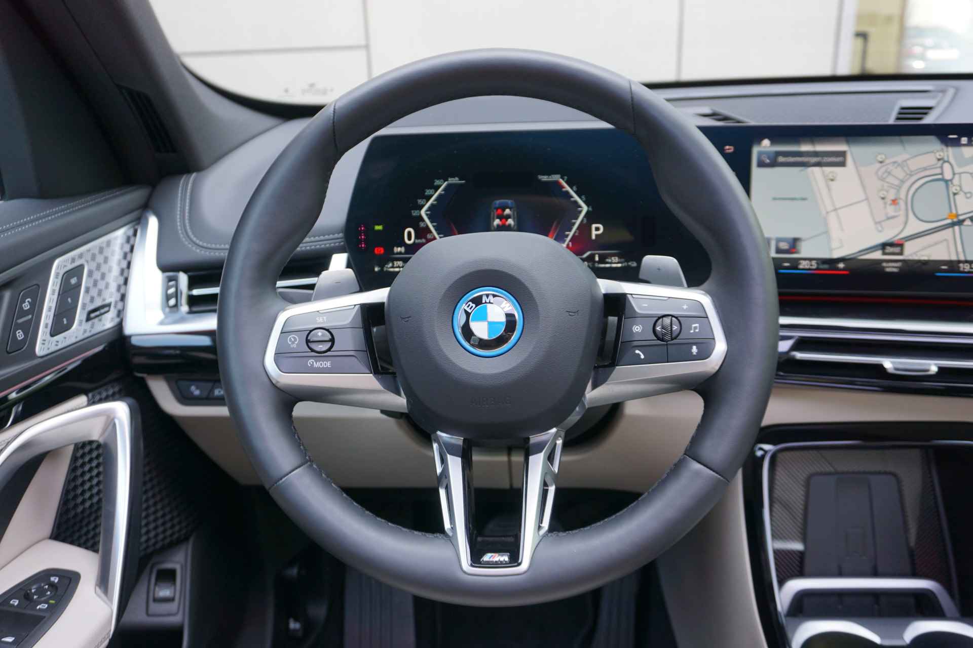 BMW X1 30e xDrive Aut. Innovation Pack / Panoramadak / Driving Assistant Professional / Head-Up Display / Harman Kardon / 20'' LMV - 7/41