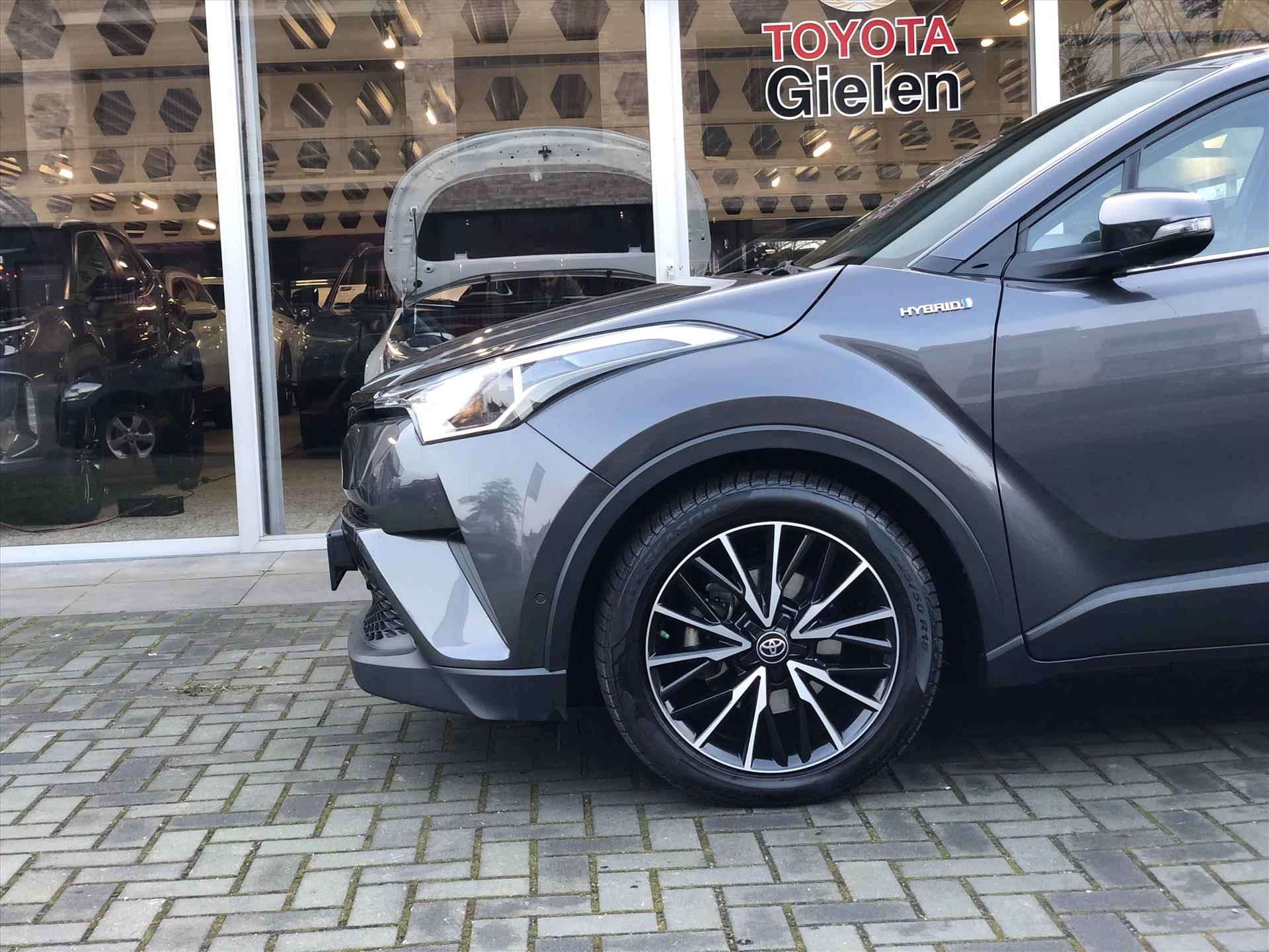 Toyota C-Hr 1.8 Hybrid Style | Navigatie, Dodehoekherkenning, Parkeersensoren, Stoel + Stuurverwarming - 11/37