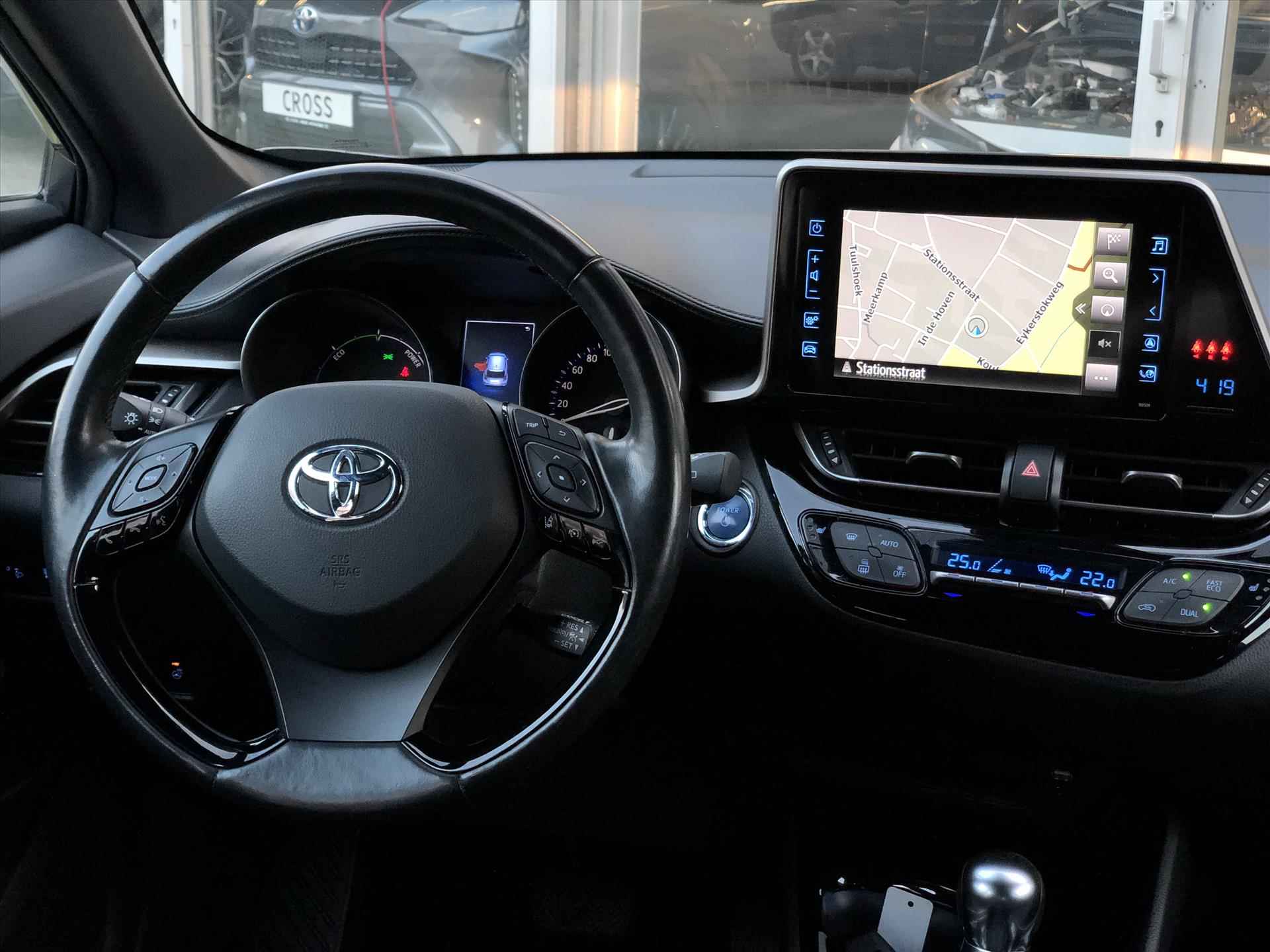 Toyota C-Hr 1.8 Hybrid Style | Navigatie, Dodehoekherkenning, Parkeersensoren, Stoel + Stuurverwarming - 16/37