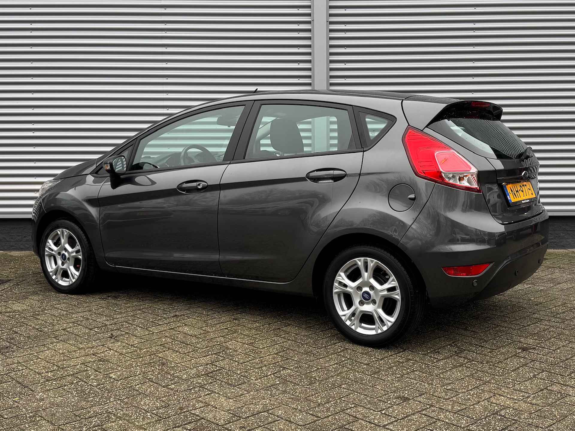 FORD Fiesta 1.0 80PK 5D Style Ultimate | Sensoren voor en achter | Navigatie | Airco | Lichtmetalen Velgen | - 3/40