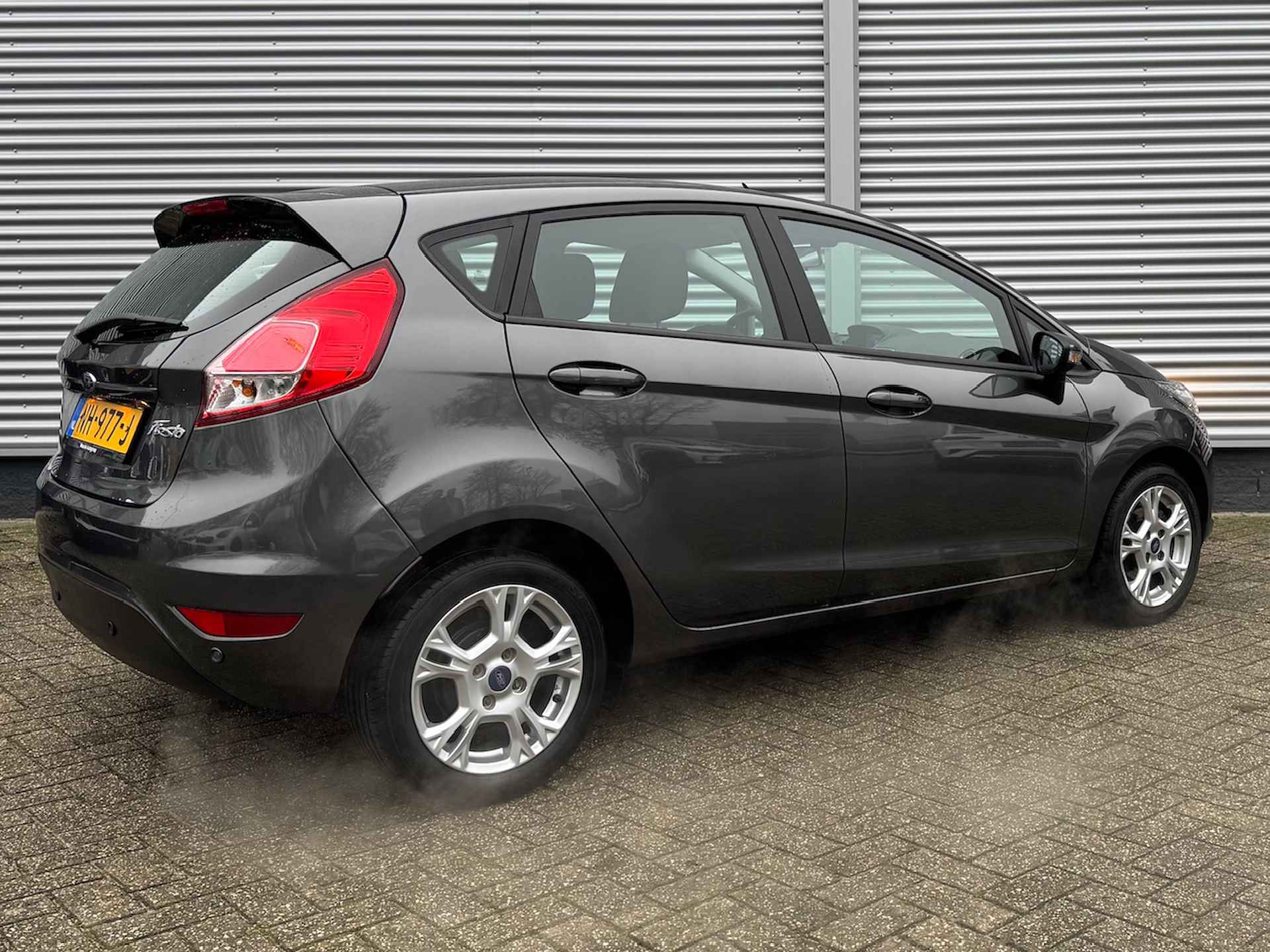 FORD Fiesta 1.0 80PK 5D Style Ultimate | Sensoren voor en achter | Navigatie | Airco | Lichtmetalen Velgen | - 5/40