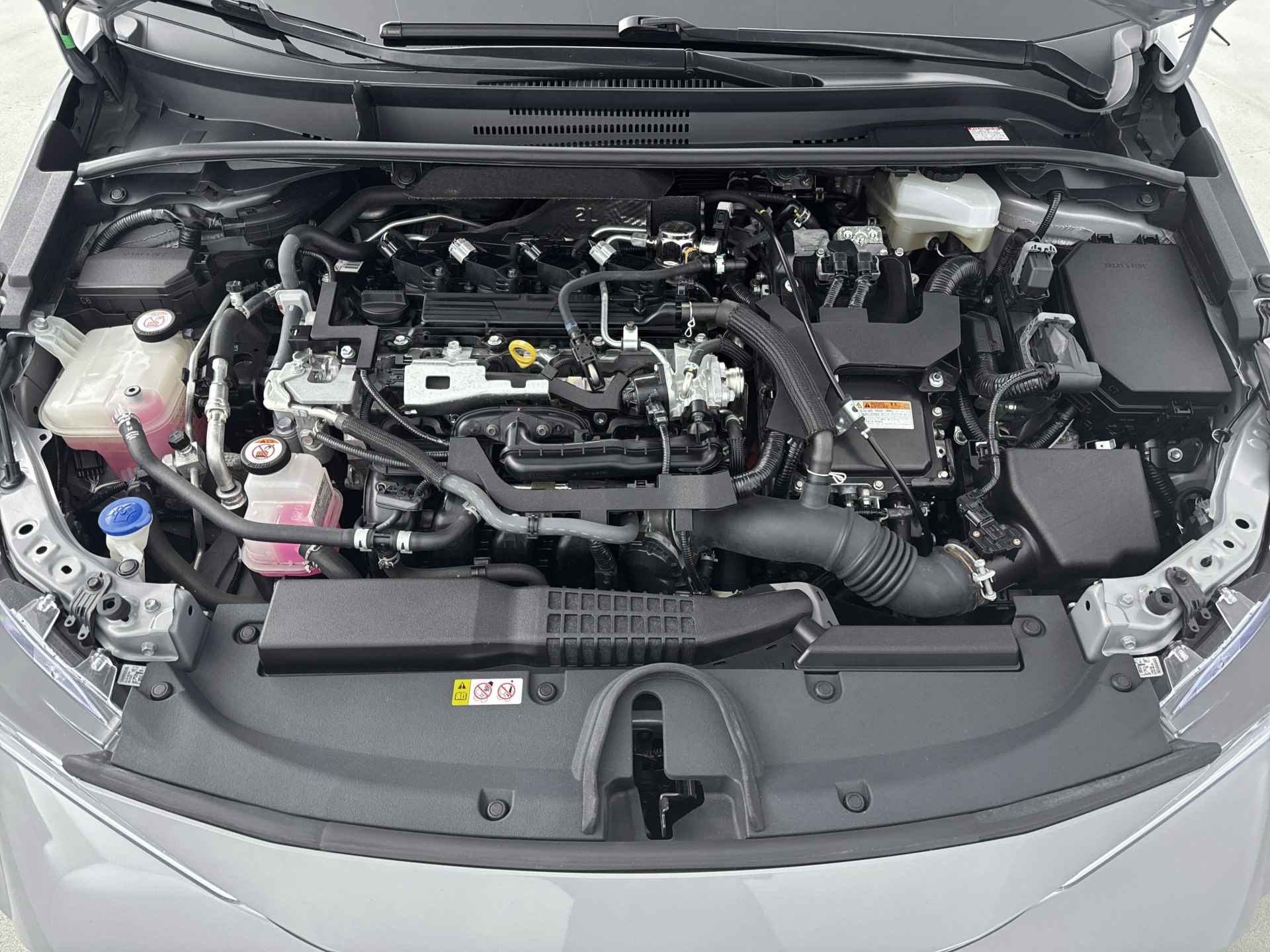 Toyota Corolla Touring Sports 2.0 Hybrid Executive Limited | Navigatie | Parkeerhulp | Elektrische achterklep | - 36/38