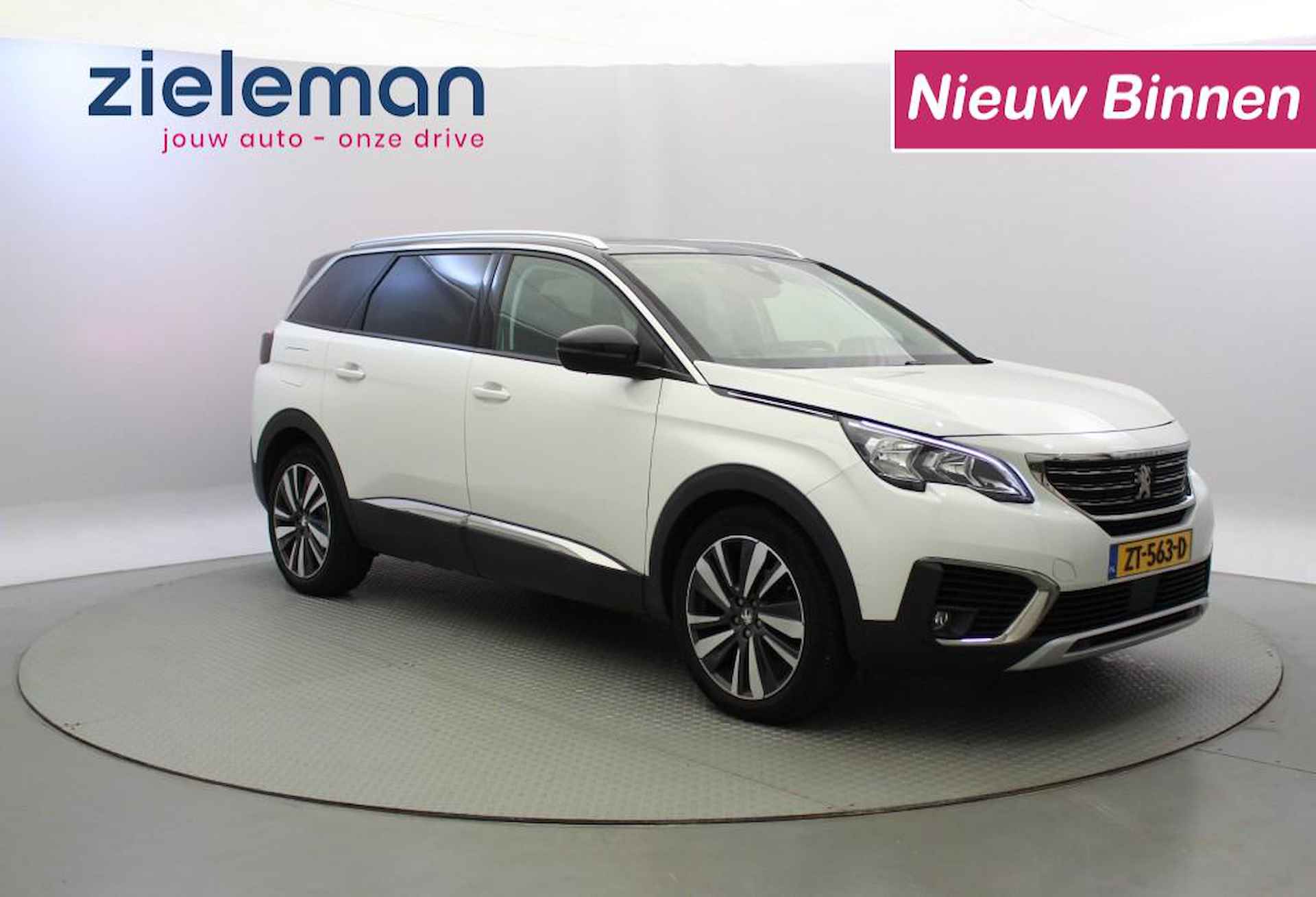 PEUGEOT 5008 1.2 PureTech Allure 7 Persoons - Half Leer, Panorama, Carplay - 1/34