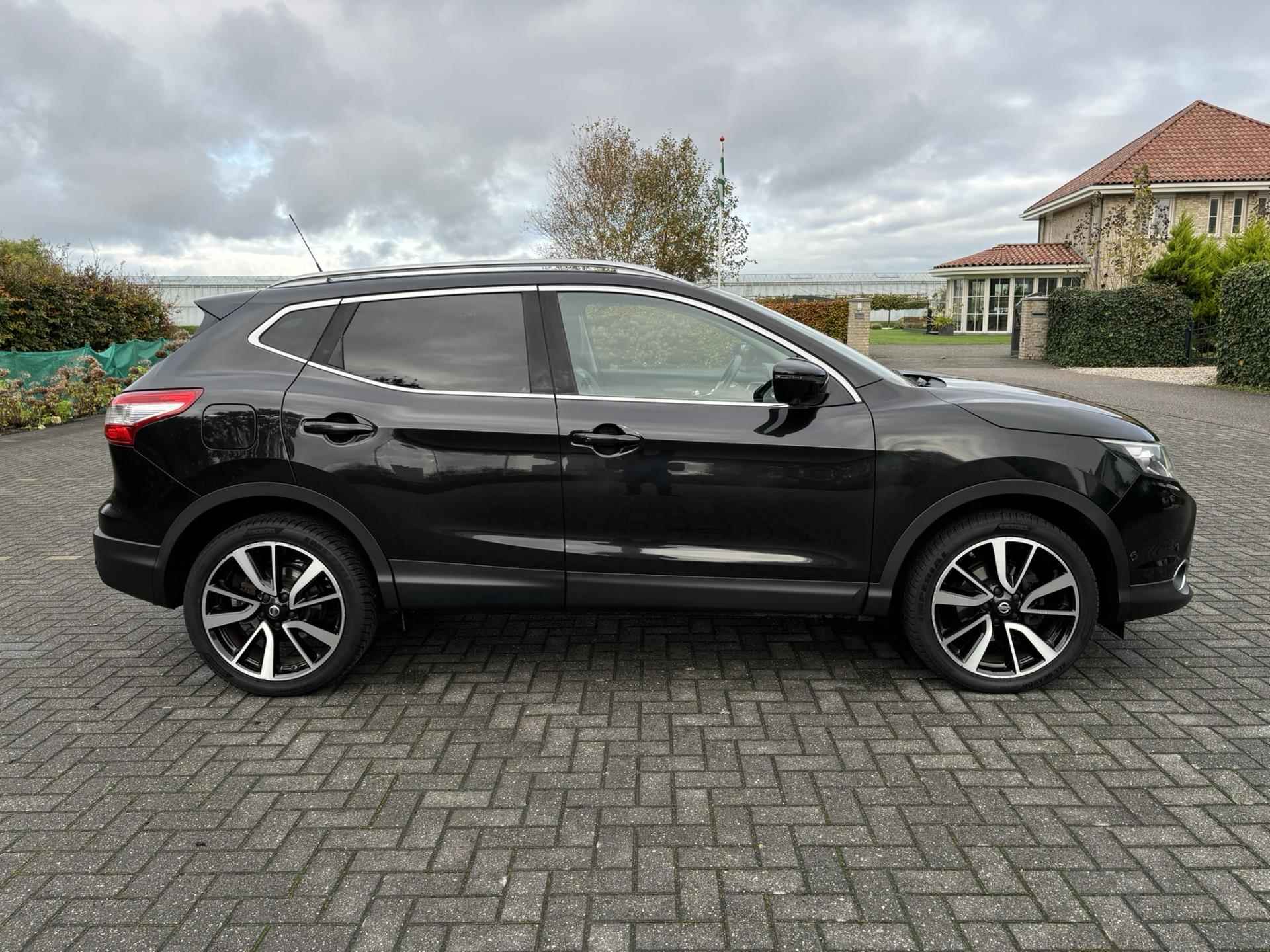 Nissan Qashqai 1.2 Tekna | Automaat | Achteruitrij camera | Climate control | Cruise control | Full map navi | - 24/27