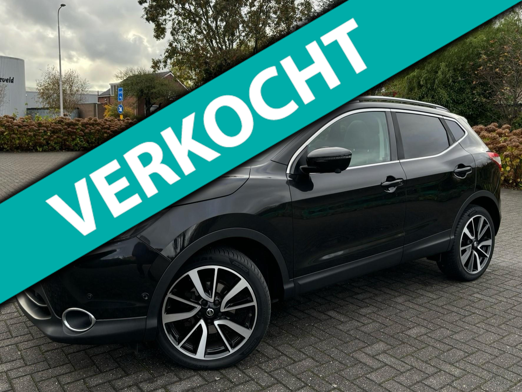 Nissan Qashqai 1.2 Tekna | Automaat | Achteruitrij camera | Climate control | Cruise control | Full map navi |