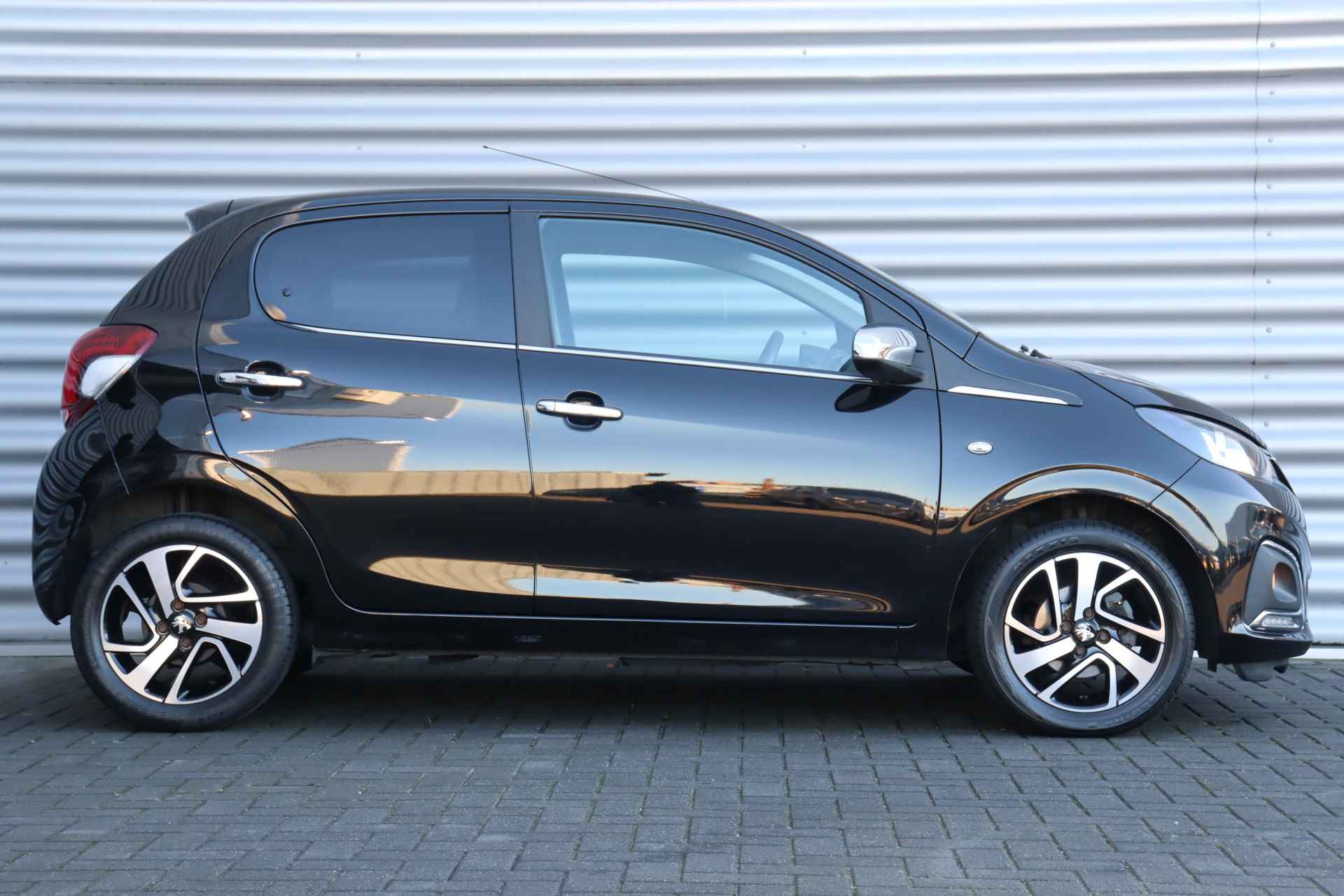 Peugeot 108 1.0 e-VTI 74PK ALLURE / NAVI / CLIMA / LED / 15" LMV / CAMERA / BLUETOOTH / 1E EIGENAAR / NIEUWSTAAT !! - 3/35