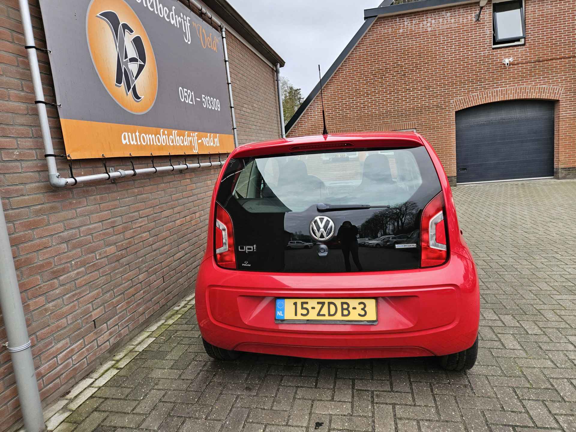 Volkswagen up! 1.0 take up! BlueMotion - 13/16