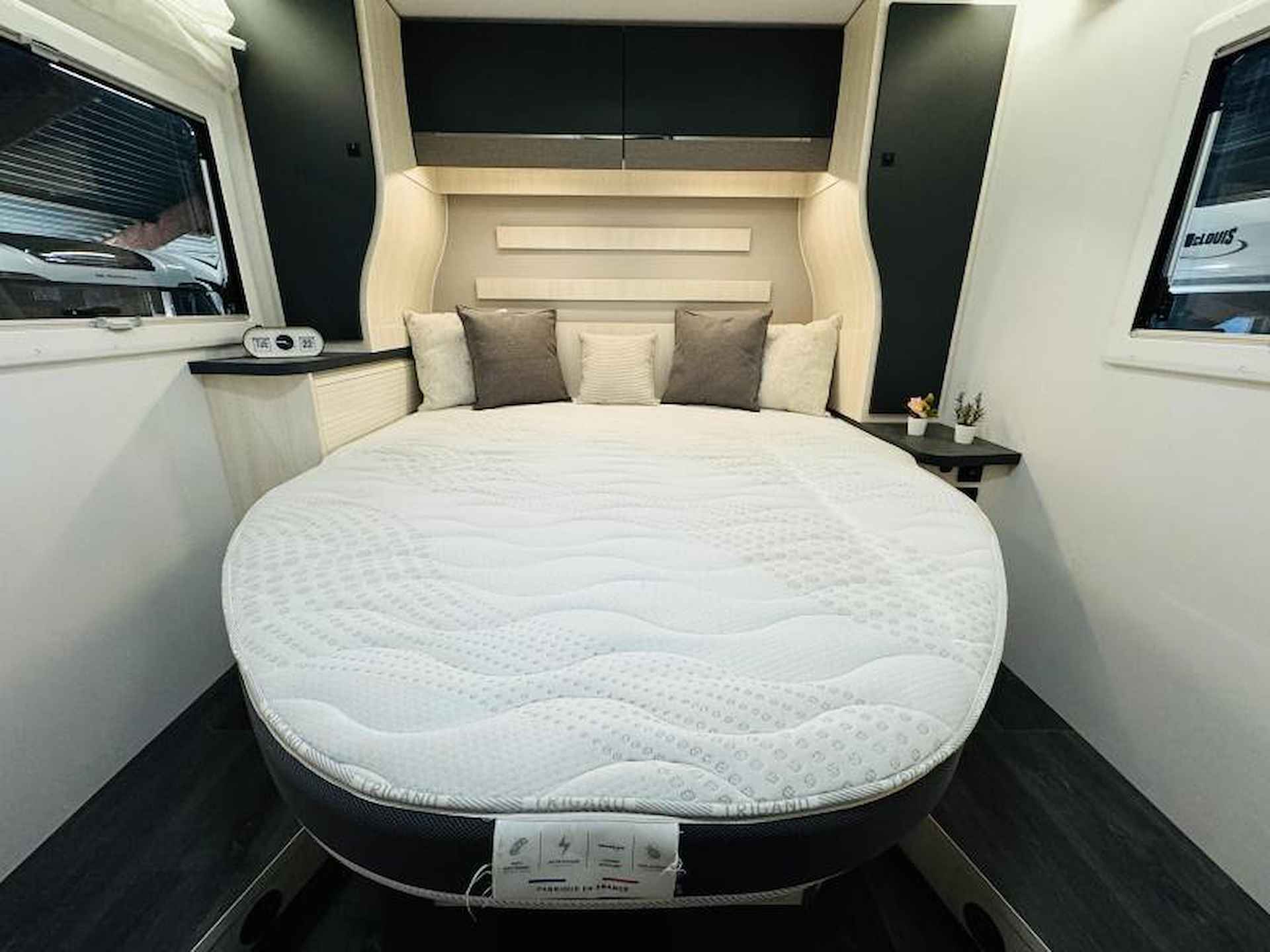 Chausson Titanium Ultimate 788 Automaat Queensbed Hefbed - 10/21