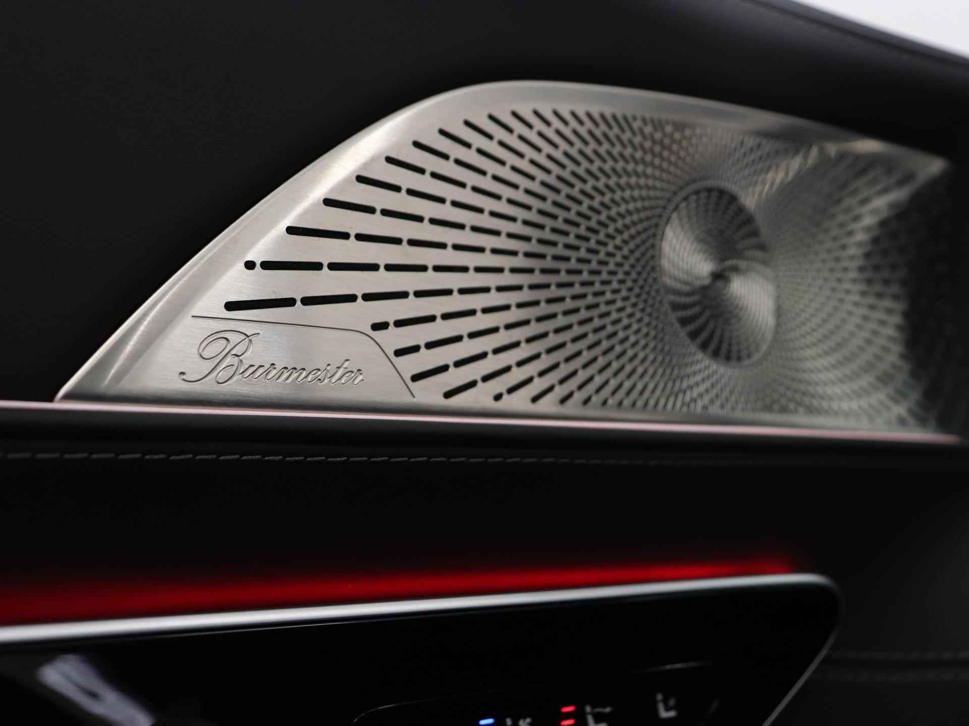 Mercedes-Benz SL-klasse 63 Roadster 4MATIC+ | AMG Nightpakket II | AMG Dynamic Plus | Rij-assistentiepakket | Microvezel Hemel | Lift | Stoelventilatie | Head-up display | Multicontourstoelen | - 30/61