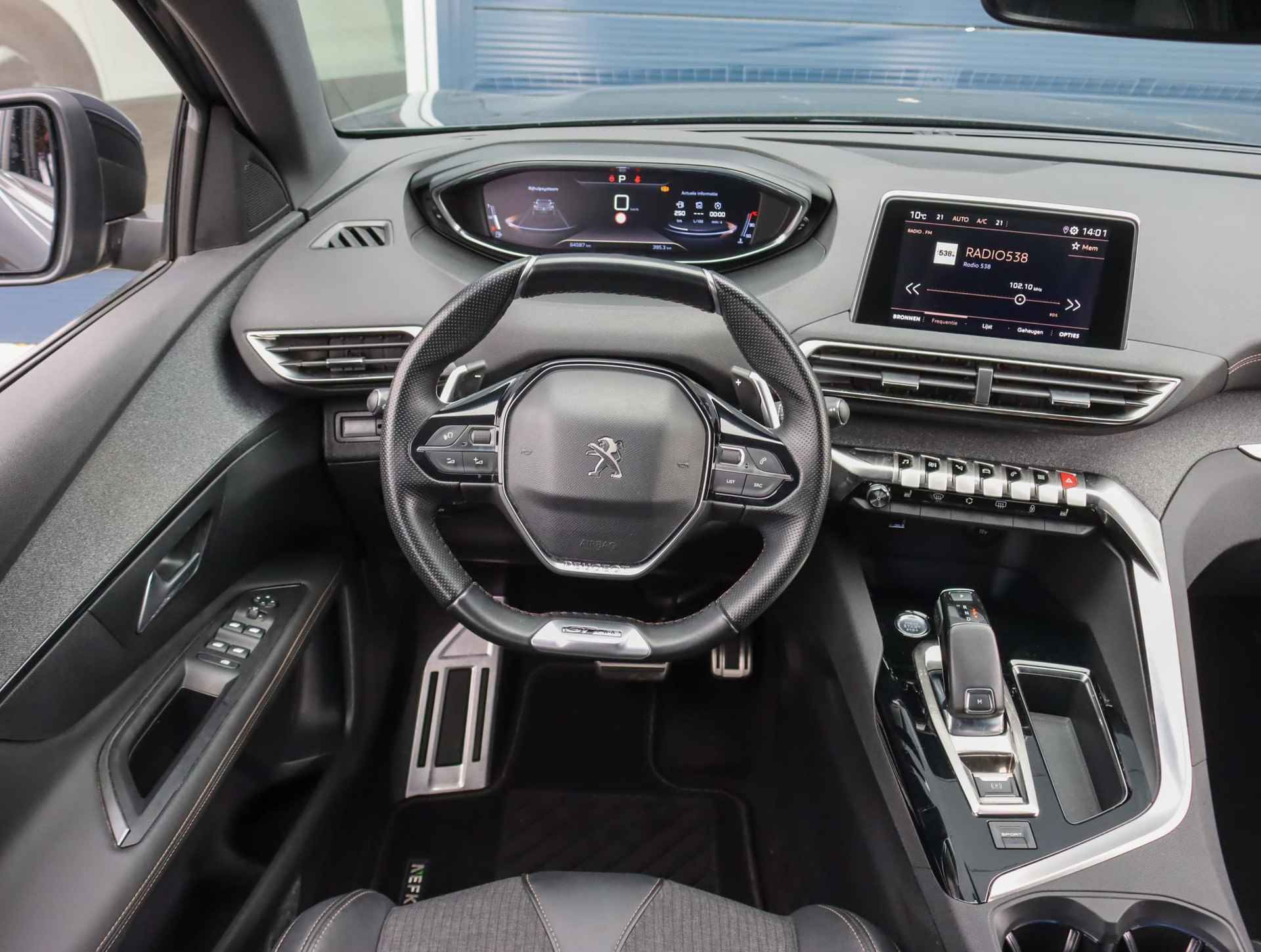 Peugeot 3008 SUV 1.6 180pk Automaat GT-Line | Apple carplay/Android auto | Stoelverwarming | Keyless entry/start - 5/48