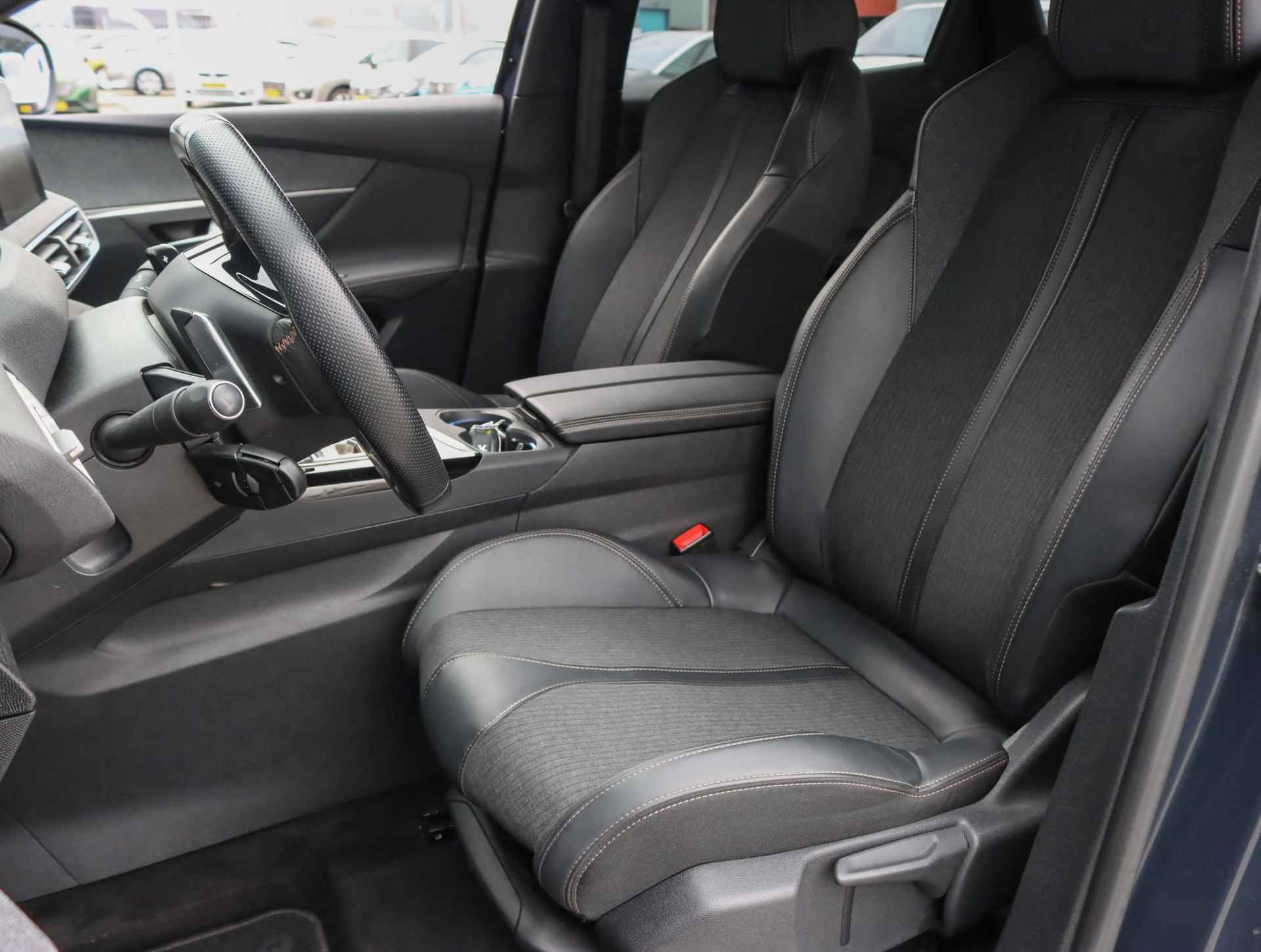 Peugeot 3008 SUV 1.6 180pk Automaat GT-Line | Apple carplay/Android auto | Stoelverwarming | Keyless entry/start - 7/48