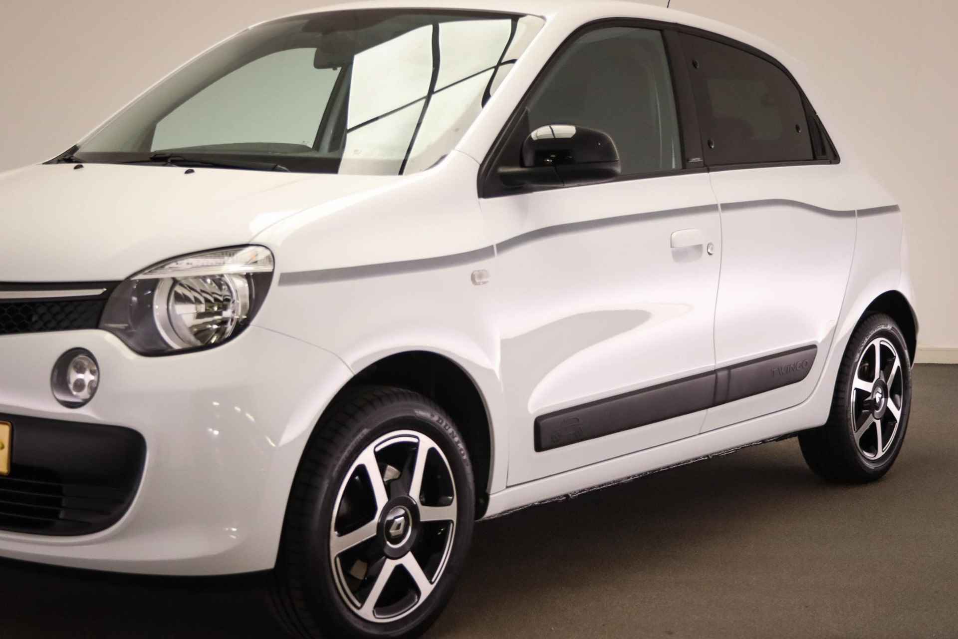 Renault Twingo 1.0 SCe 70 Limited | AIRCO | CRUISE | DAB | PARKEERSENSOR | 15" - 14/44