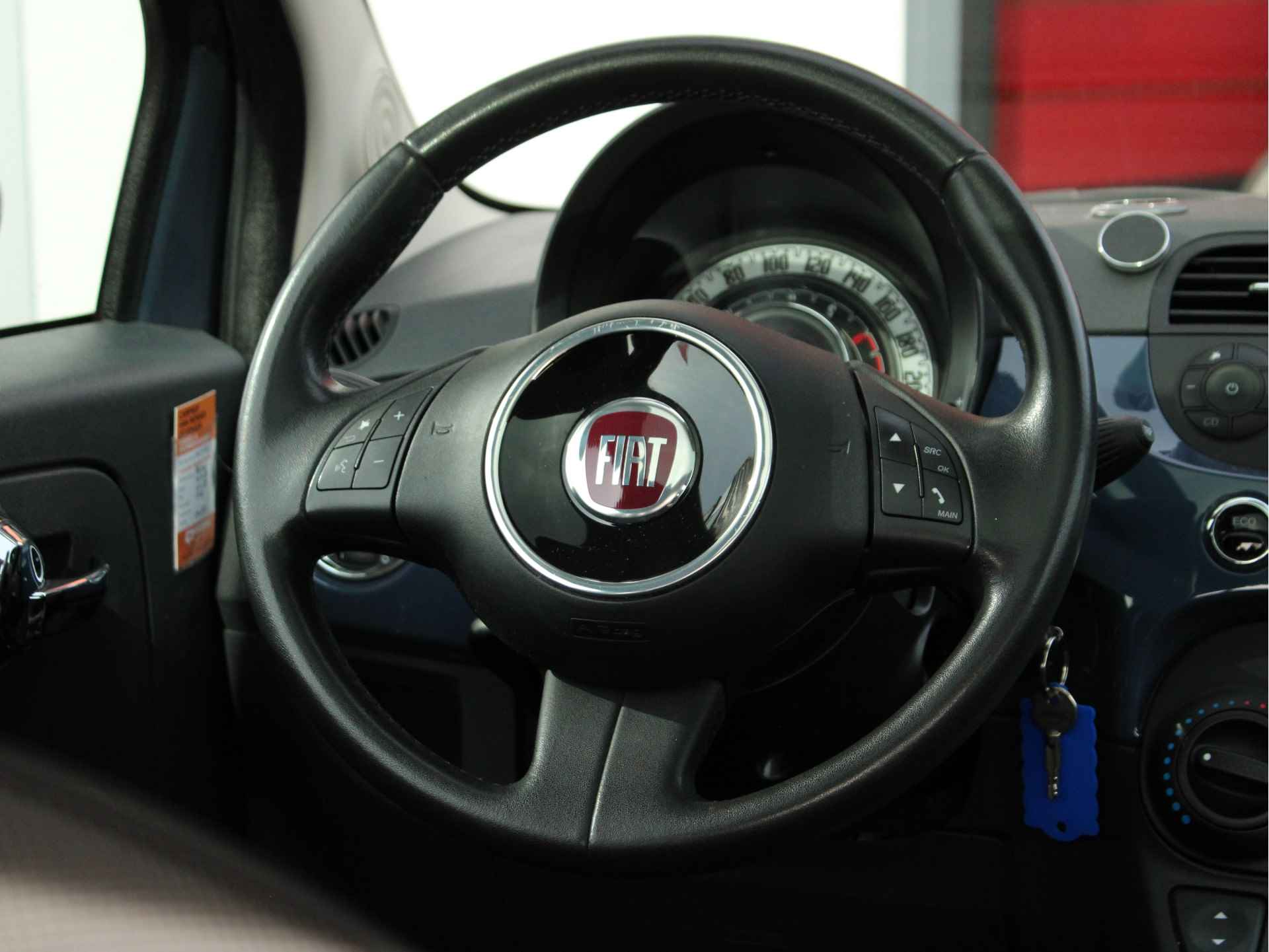Fiat 500 0.9 TwinAir Lounge Automaat Panoramadak, Airco, Bluetooth, Parkeersensoren achter, Origineel Nederlandse Auto - 19/24