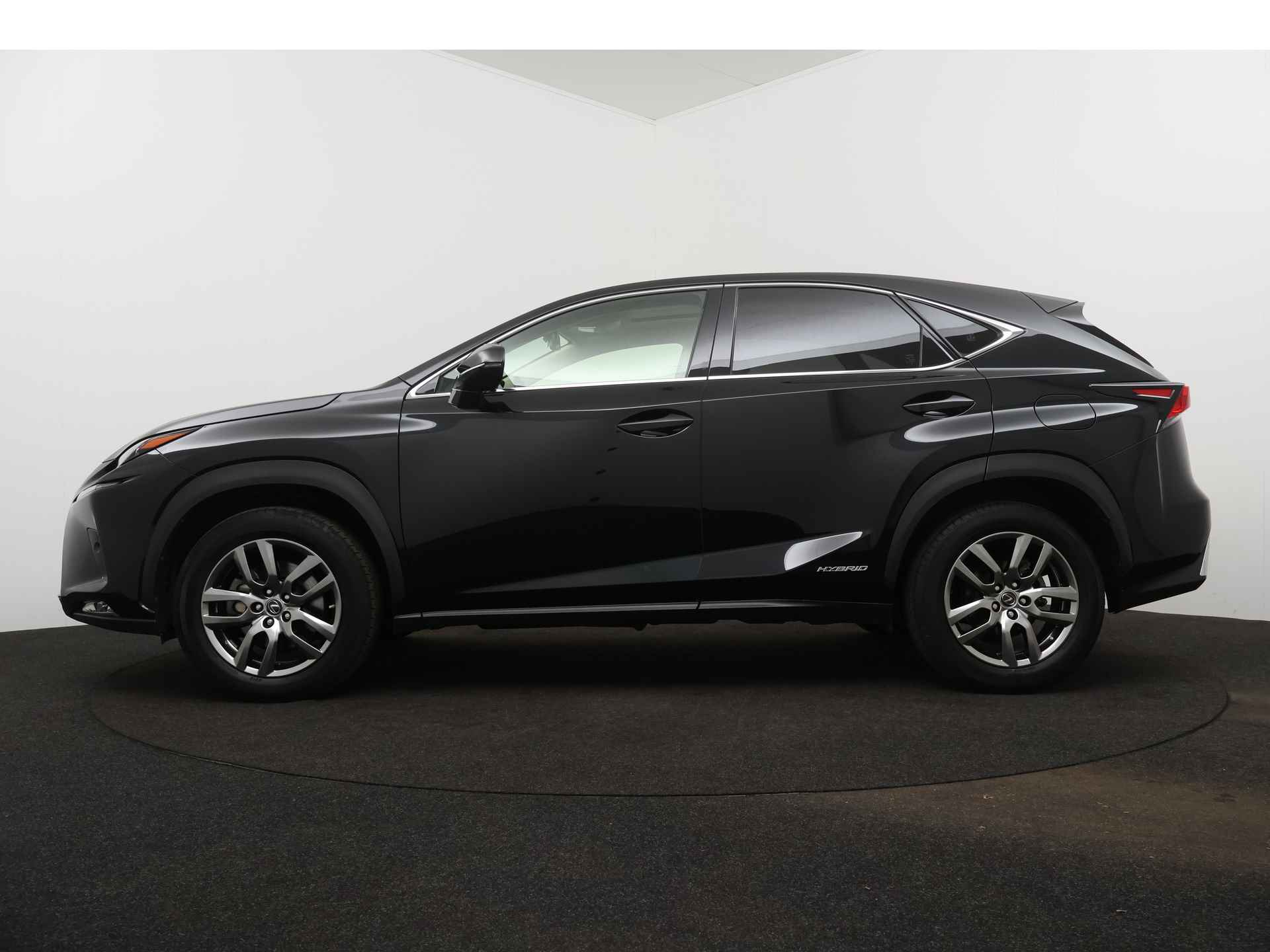 Lexus NX 300h AWD Luxury Edition Limited | Verwarmde voorstoelen | Panoramadak | - 4/50