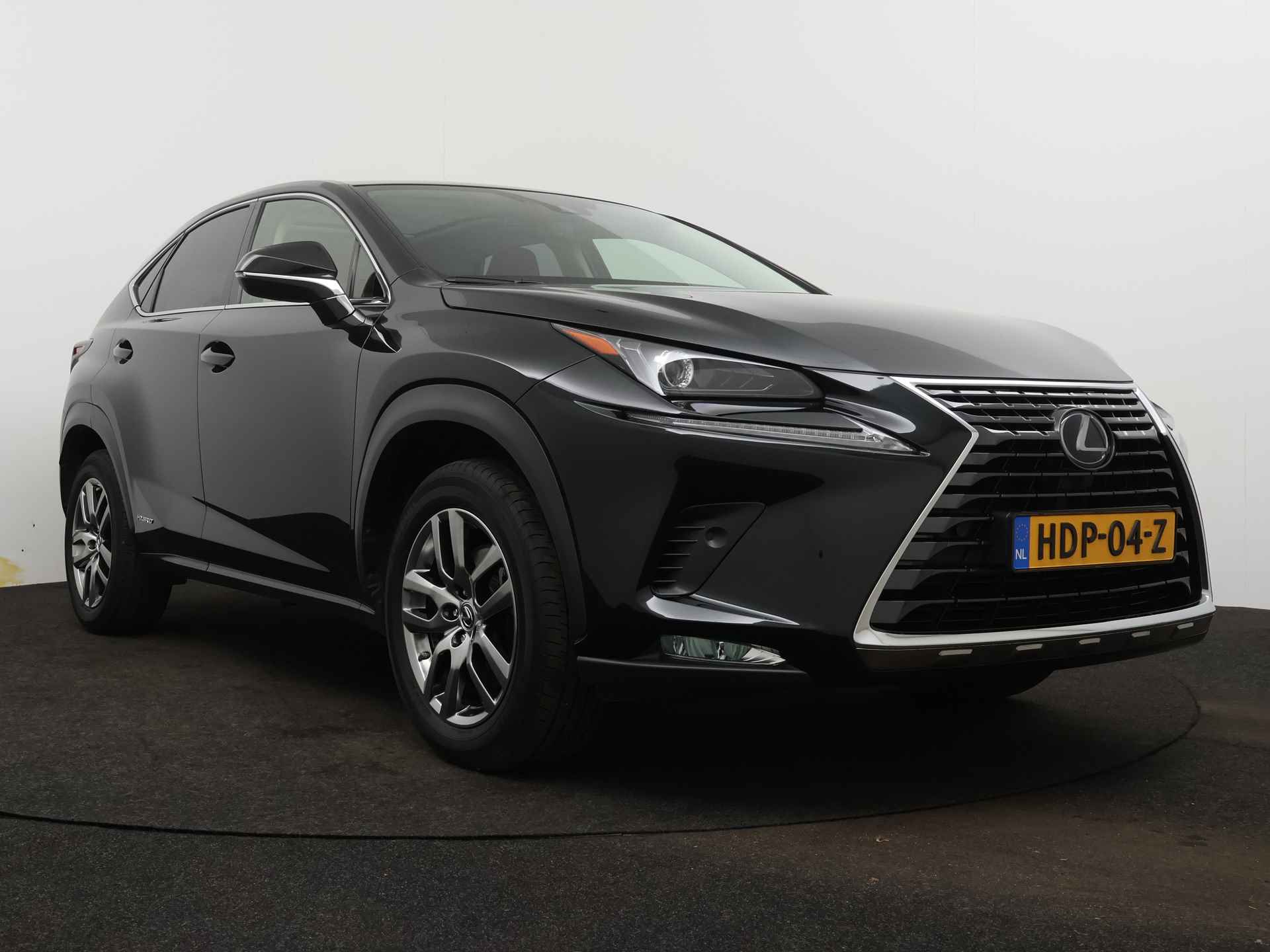 Lexus NX 300h AWD Luxury Edition Limited | Verwarmde voorstoelen | Panoramadak | - 19/50