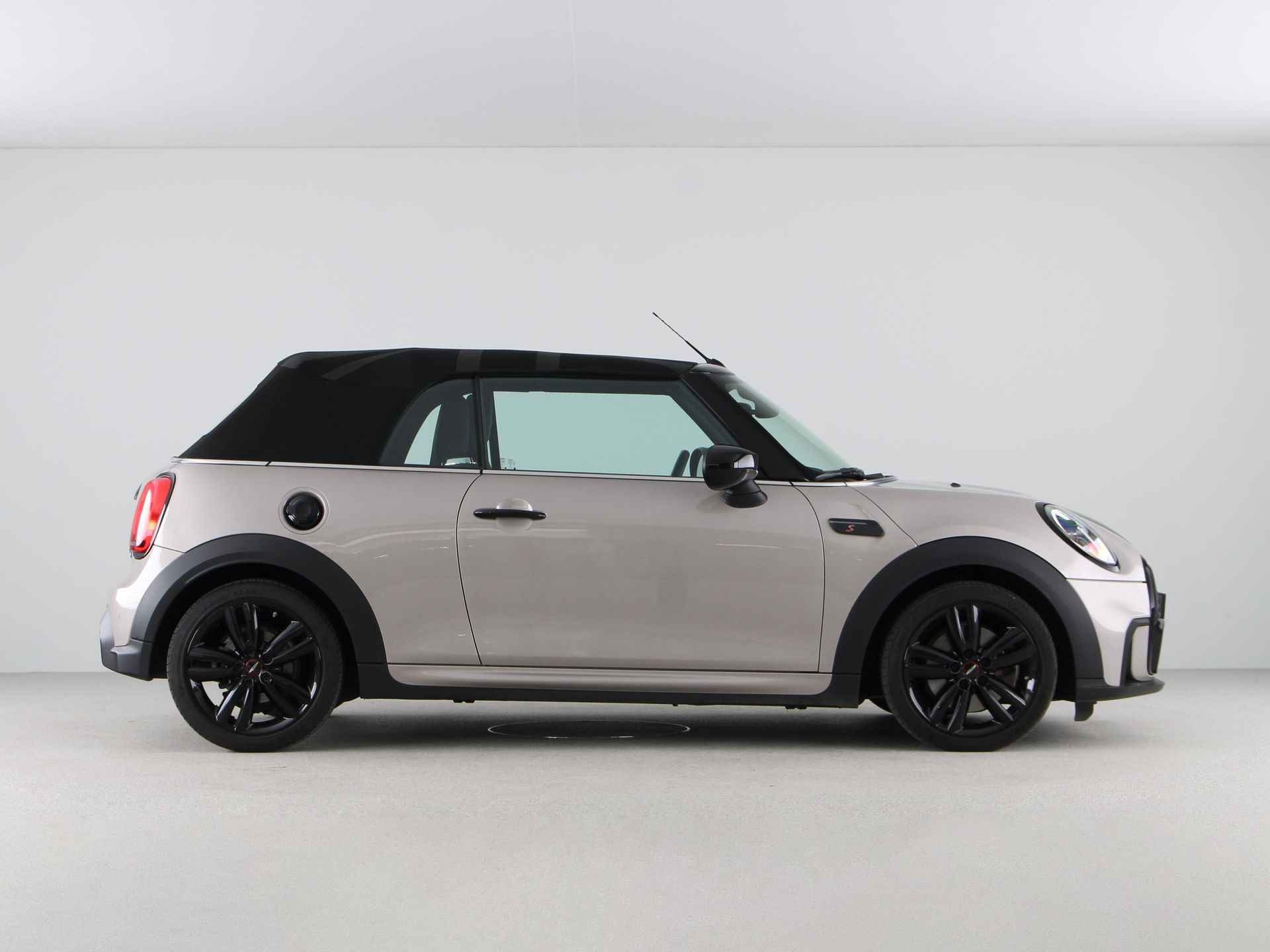 MINI Cabrio Cooper S Rockingham GT Edition Aut. - 15/34