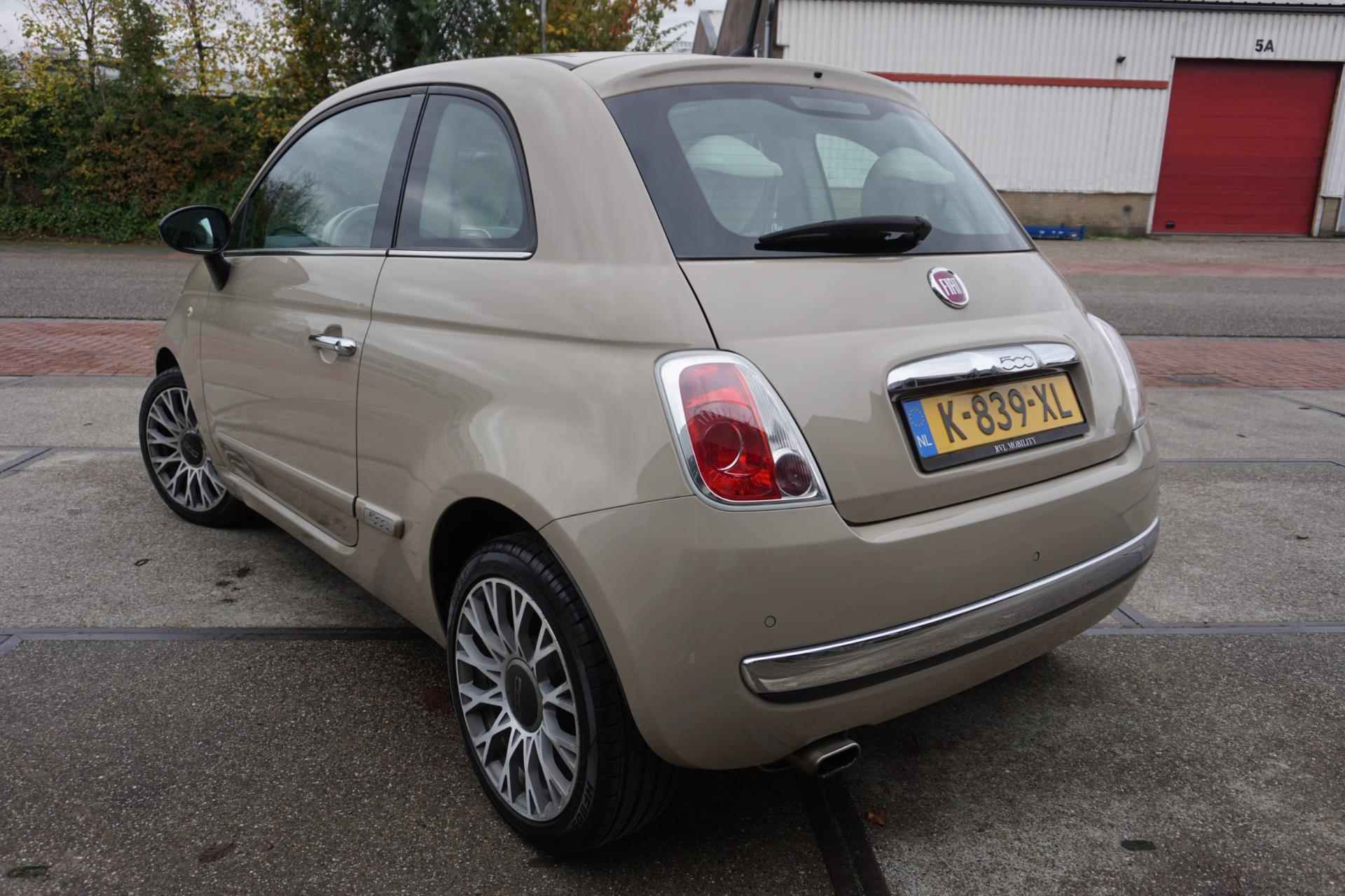 Fiat 500 1.2 Lounge * PANO * Airco * Leer * LM Velgen * - 4/24