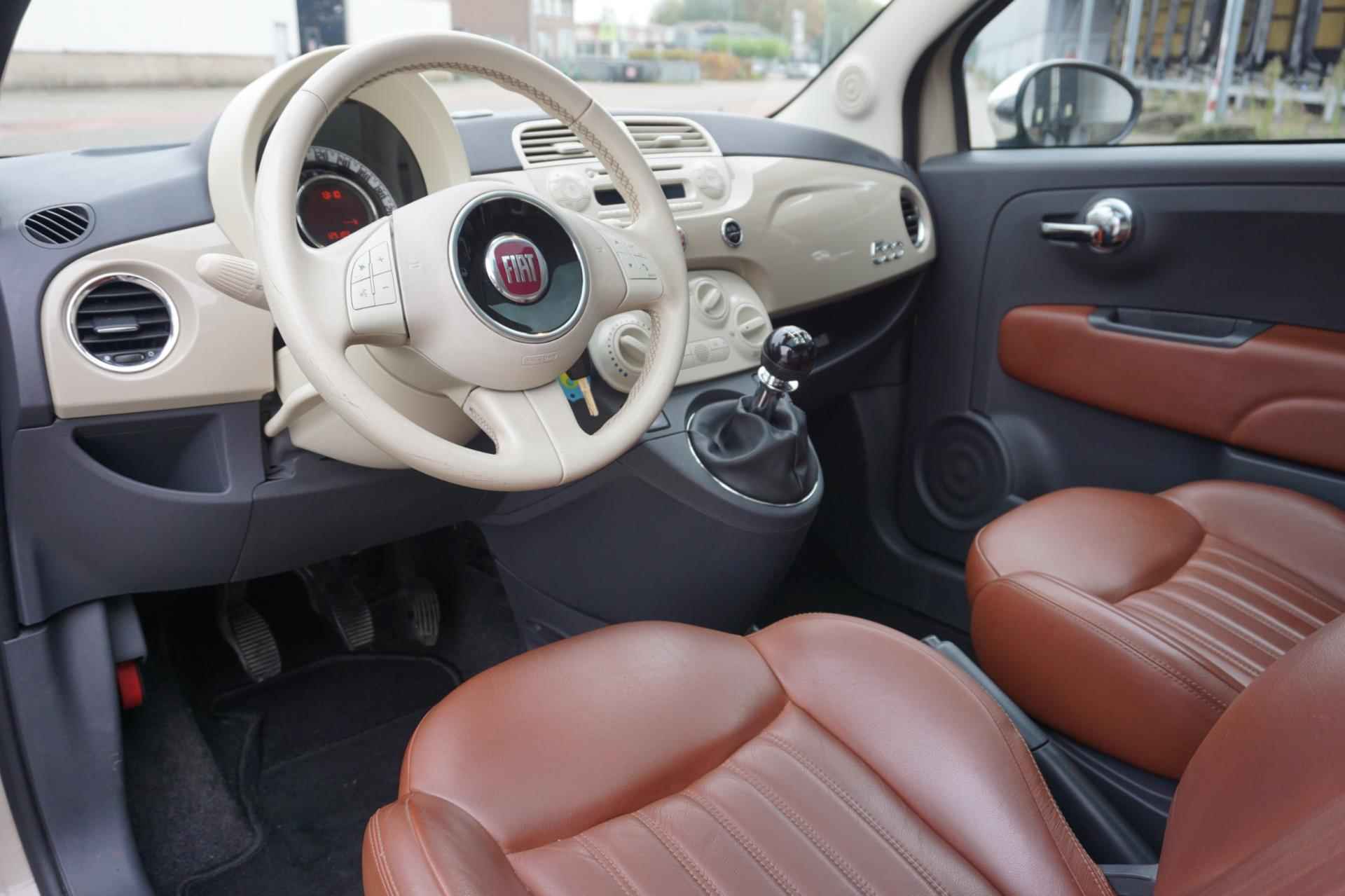 Fiat 500 1.2 Lounge * PANO * Airco * Leer * LM Velgen * - 6/24