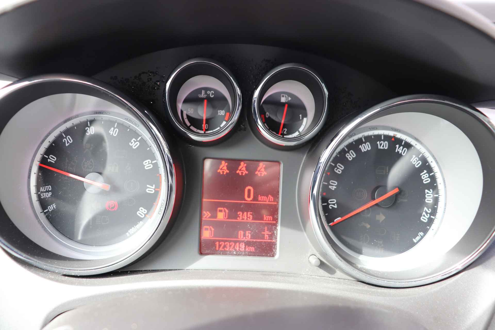 Opel Meriva 1.4 Turbo Blitz. Navigatie, stuur/stoel verwarming. - 17/39