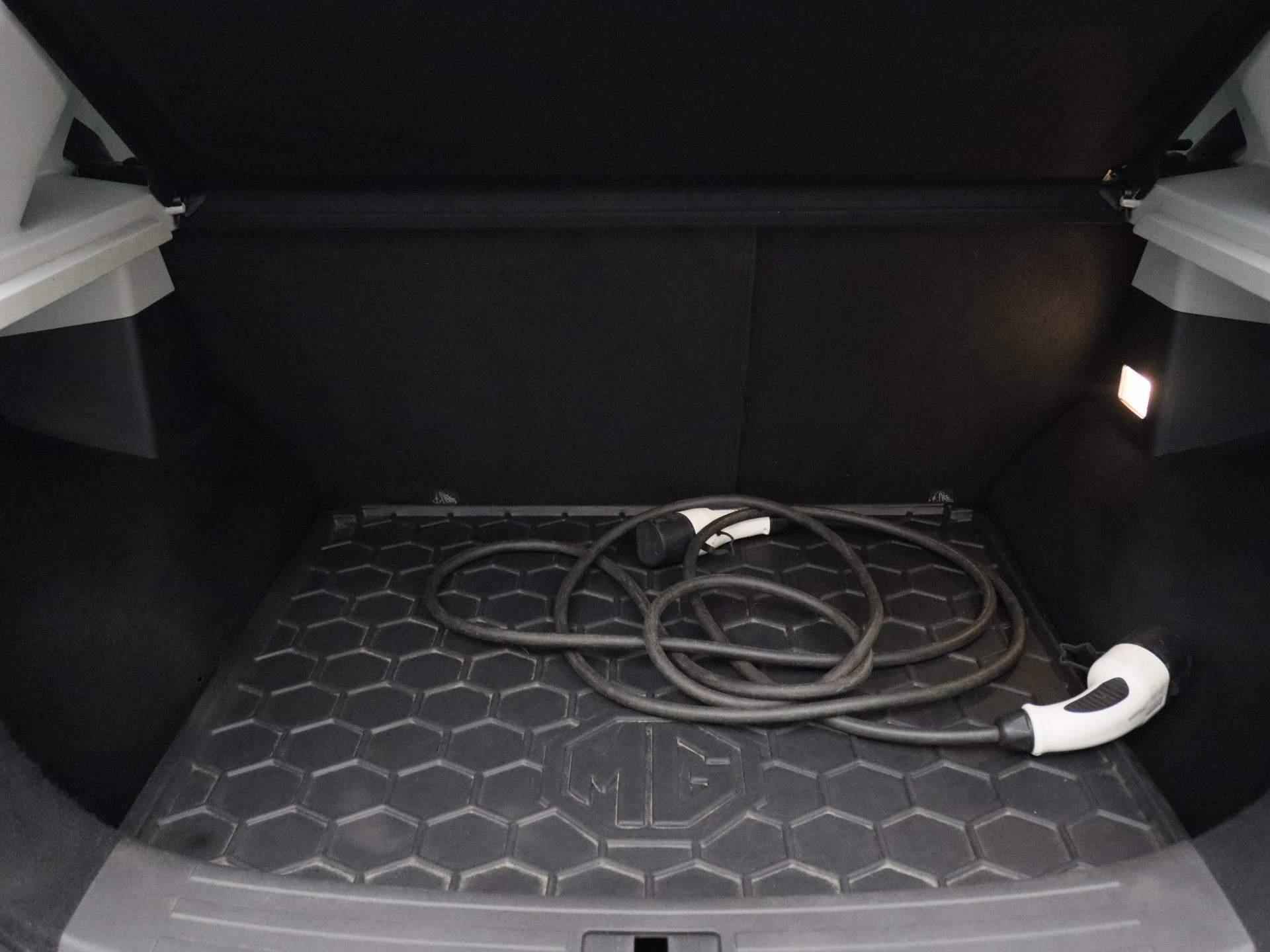 MG ZS EV Luxury | Navi | Panoramadak | Leder | Camera | Apple CarPlay | - 13/26