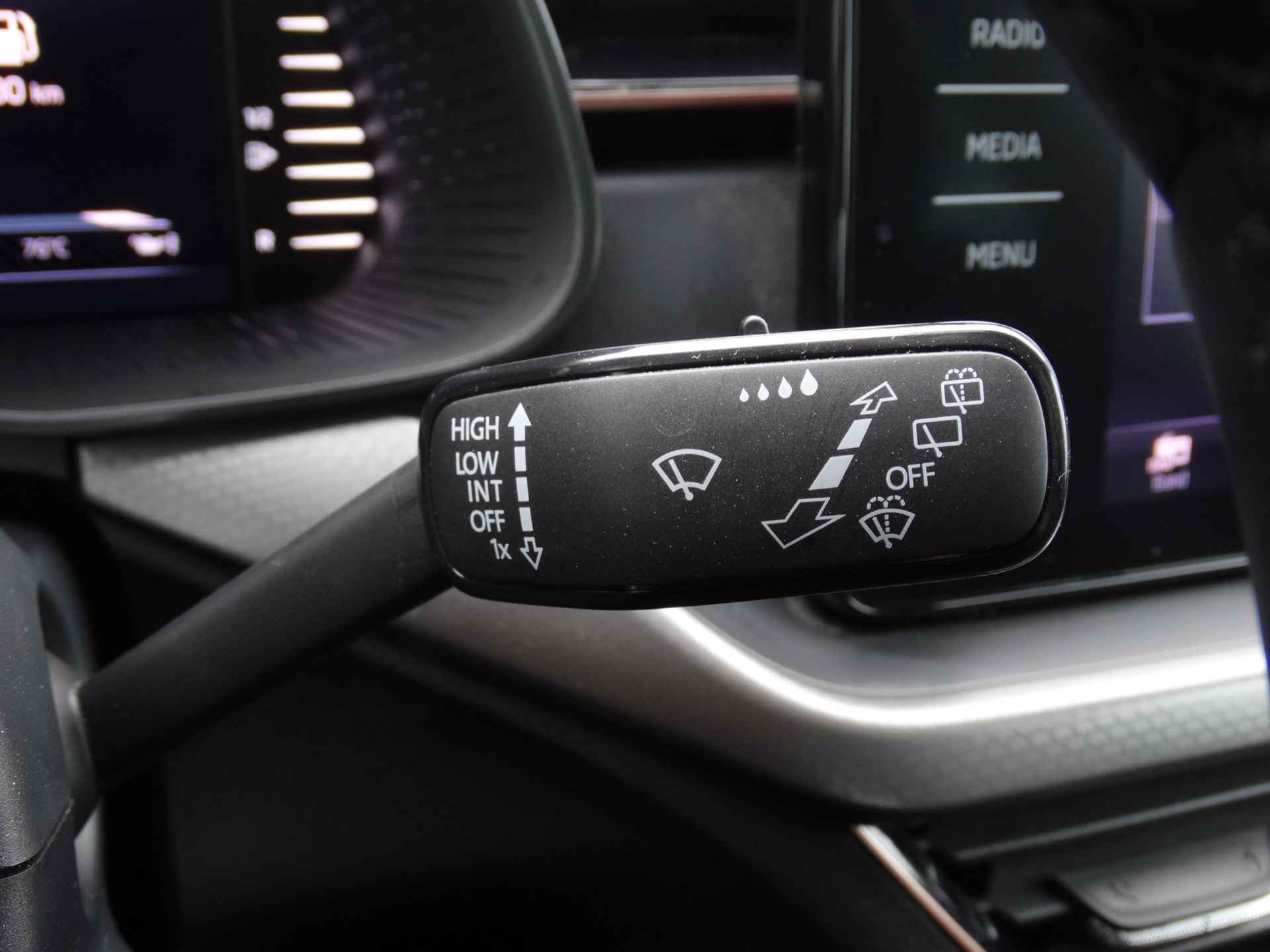 Škoda Kamiq 1.0 TSI 110 PK 7-DSG Business Edition | Achteruitrijcamera | Stoelverwarming | Virtual Cockpit | - 21/31