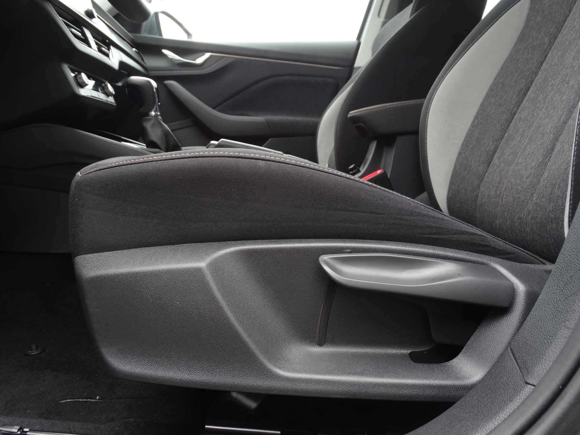 Škoda Kamiq 1.0 TSI 110 PK 7-DSG Business Edition | Achteruitrijcamera | Stoelverwarming | Virtual Cockpit | - 24/31